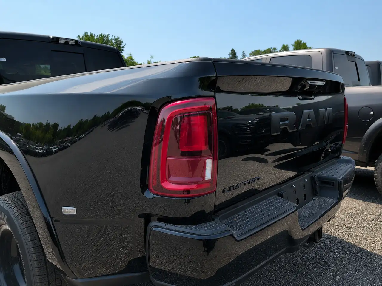 RAM 3500 снимка RAM 3500