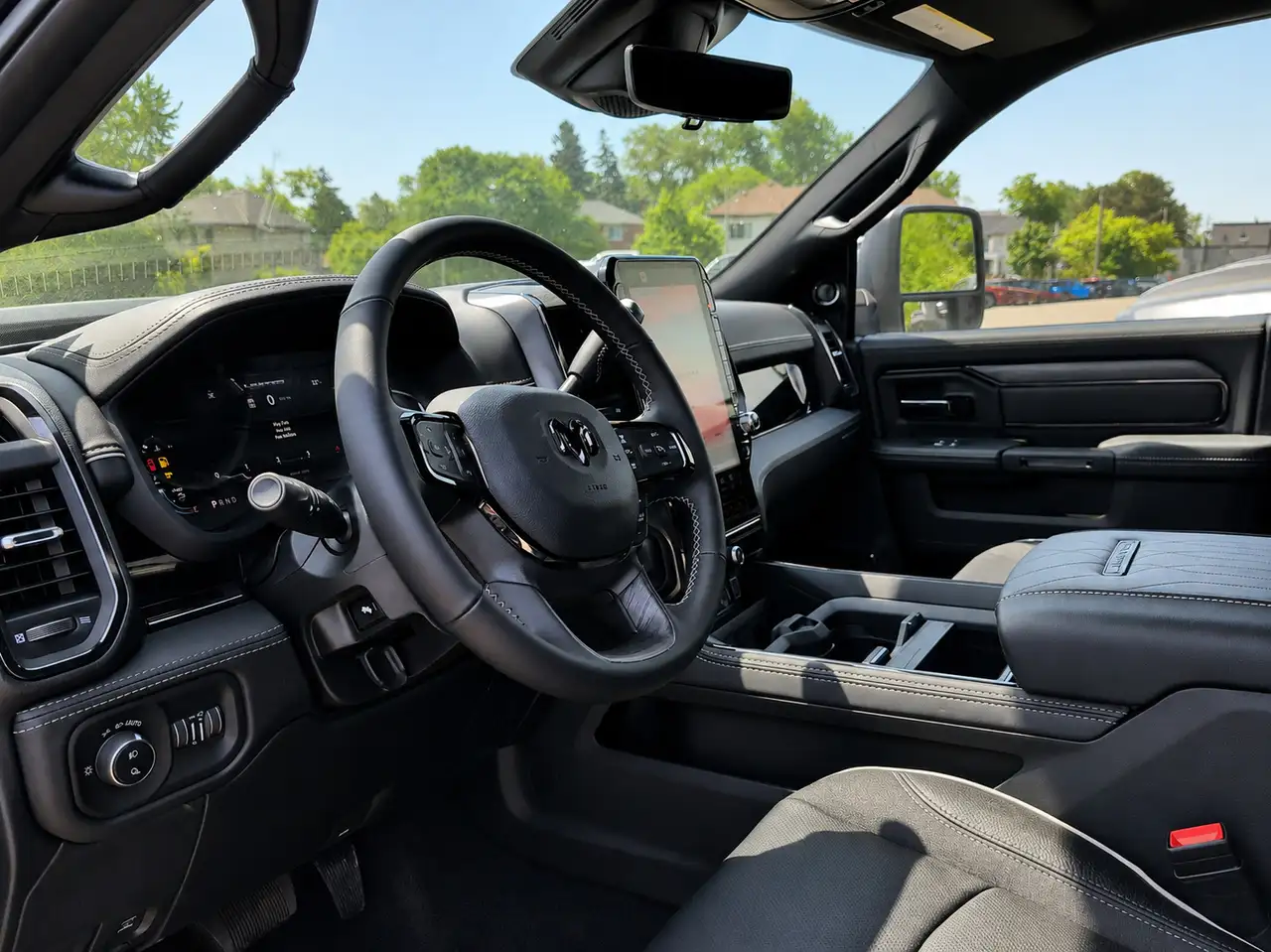 RAM 3500 снимка RAM 3500