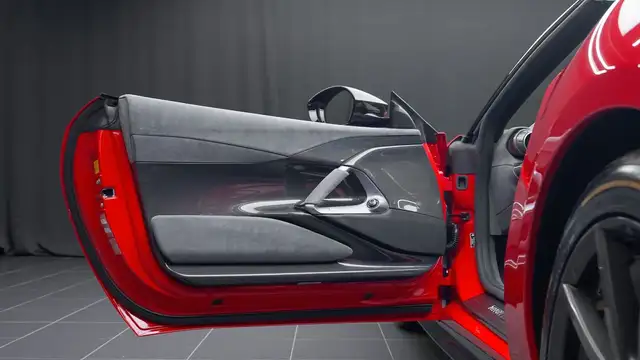 Ferrari 812 view 13