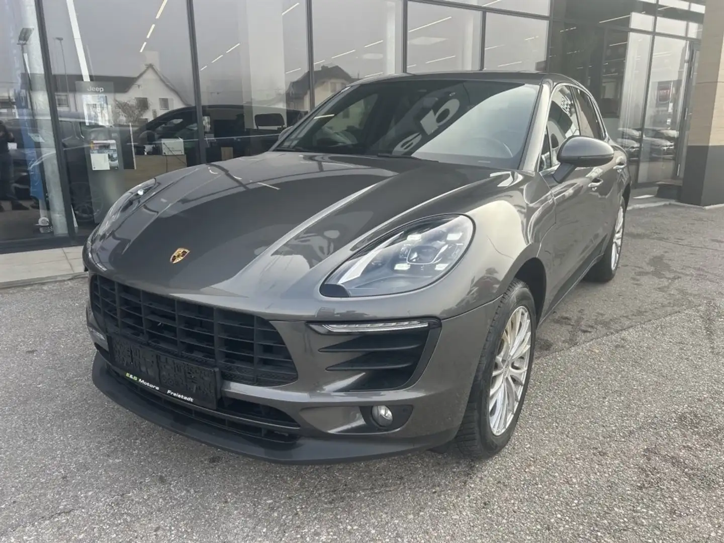 Porsche Macan *8-fach* Grau - 1
