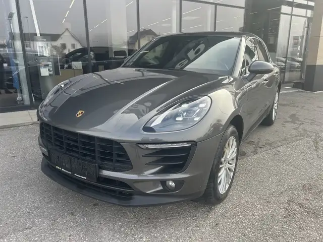 Porsche Macan *8-fach*