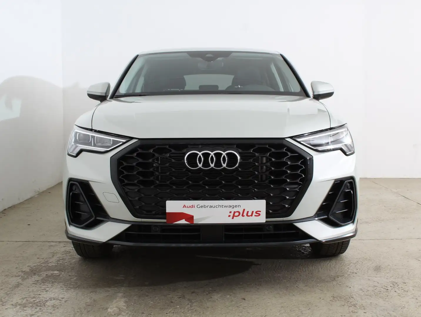 Audi Q3 35 TFSI Argent - 2