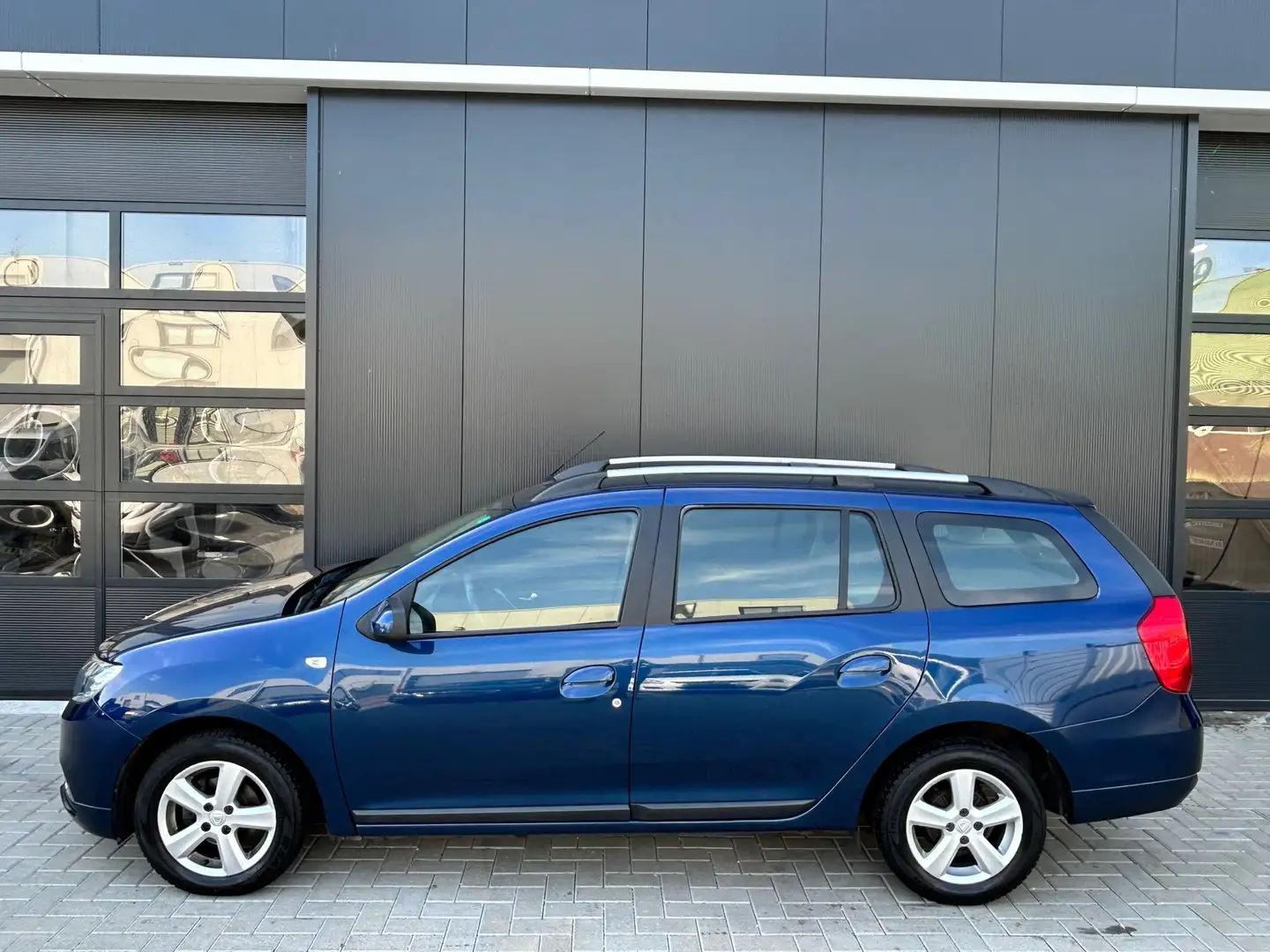 Dacia Logan MCV 1.5 dCi Laureate |Navi | Airco | 1e Eigenaar | Bleu - 2