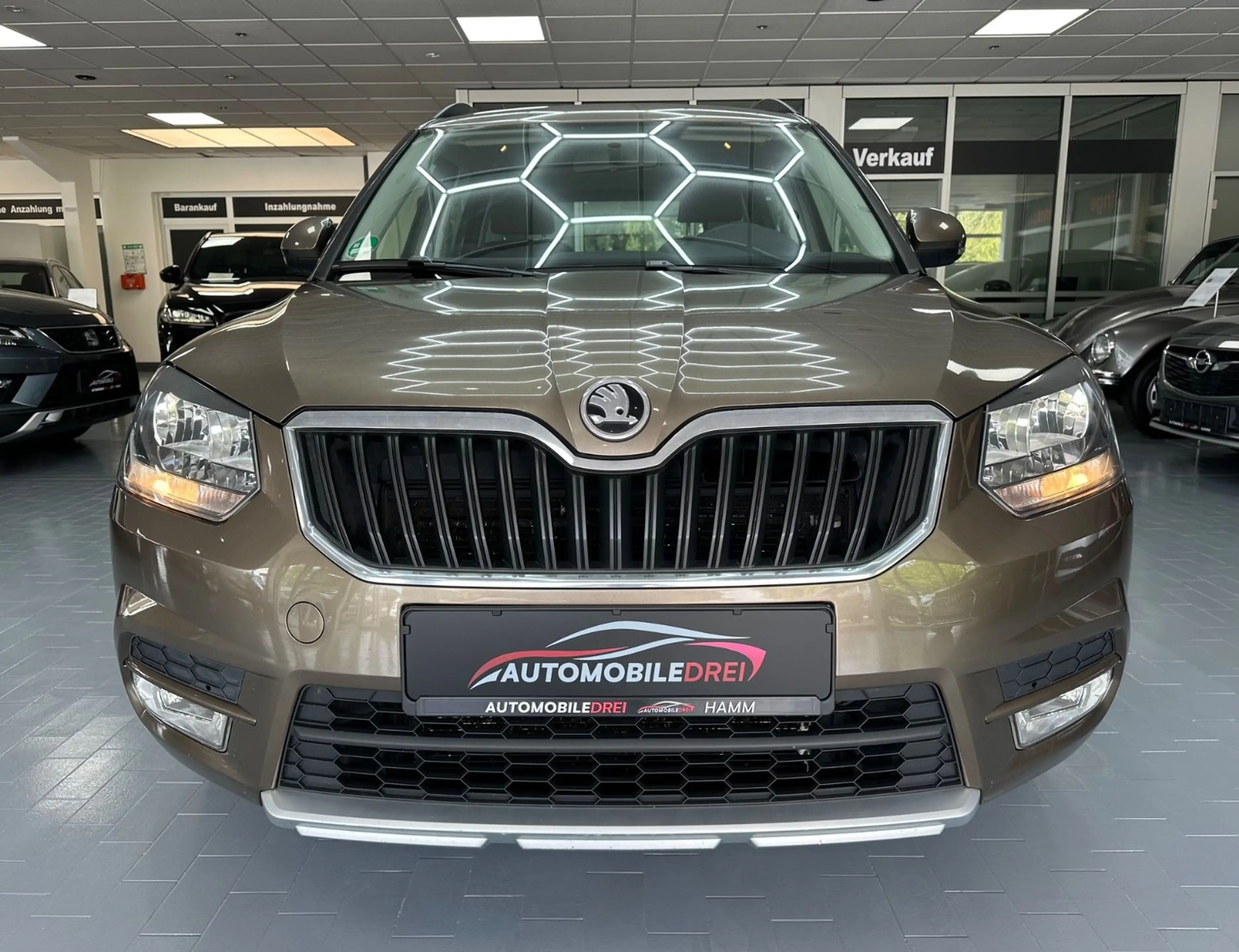 Skoda Yeti Active*Steuerkette Neu*Tüv Neu* Service Neu — photo 8