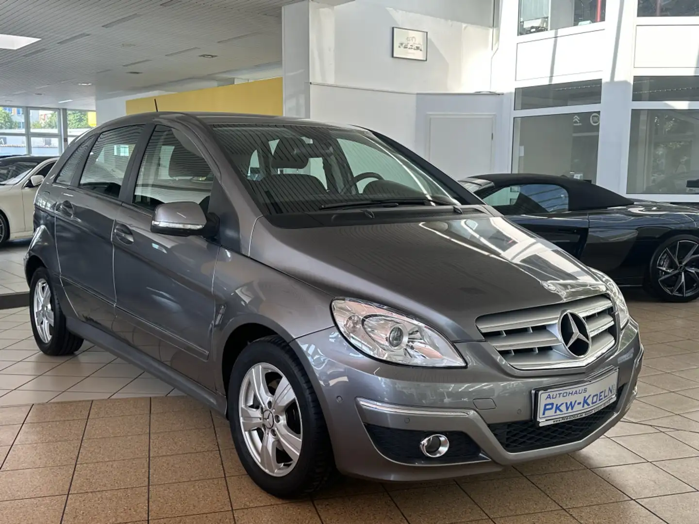 Mercedes-Benz B 180 CDI*SiTZHZG* Grau - 2