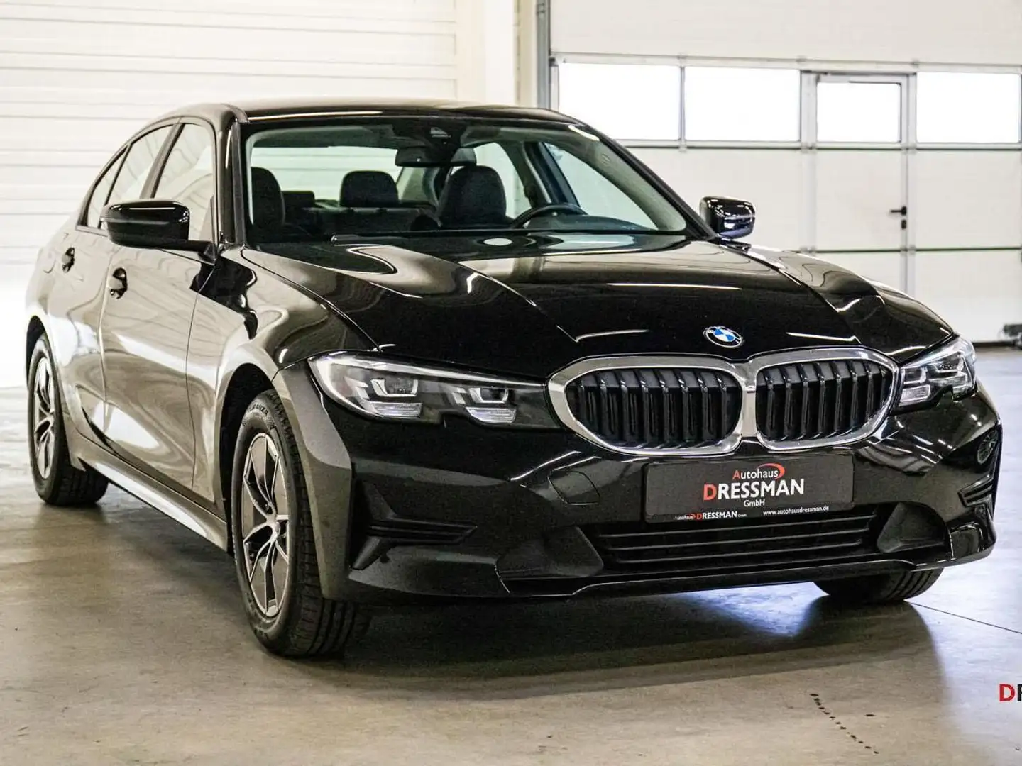 BMW 318 D  Sport auto Zwart - 1