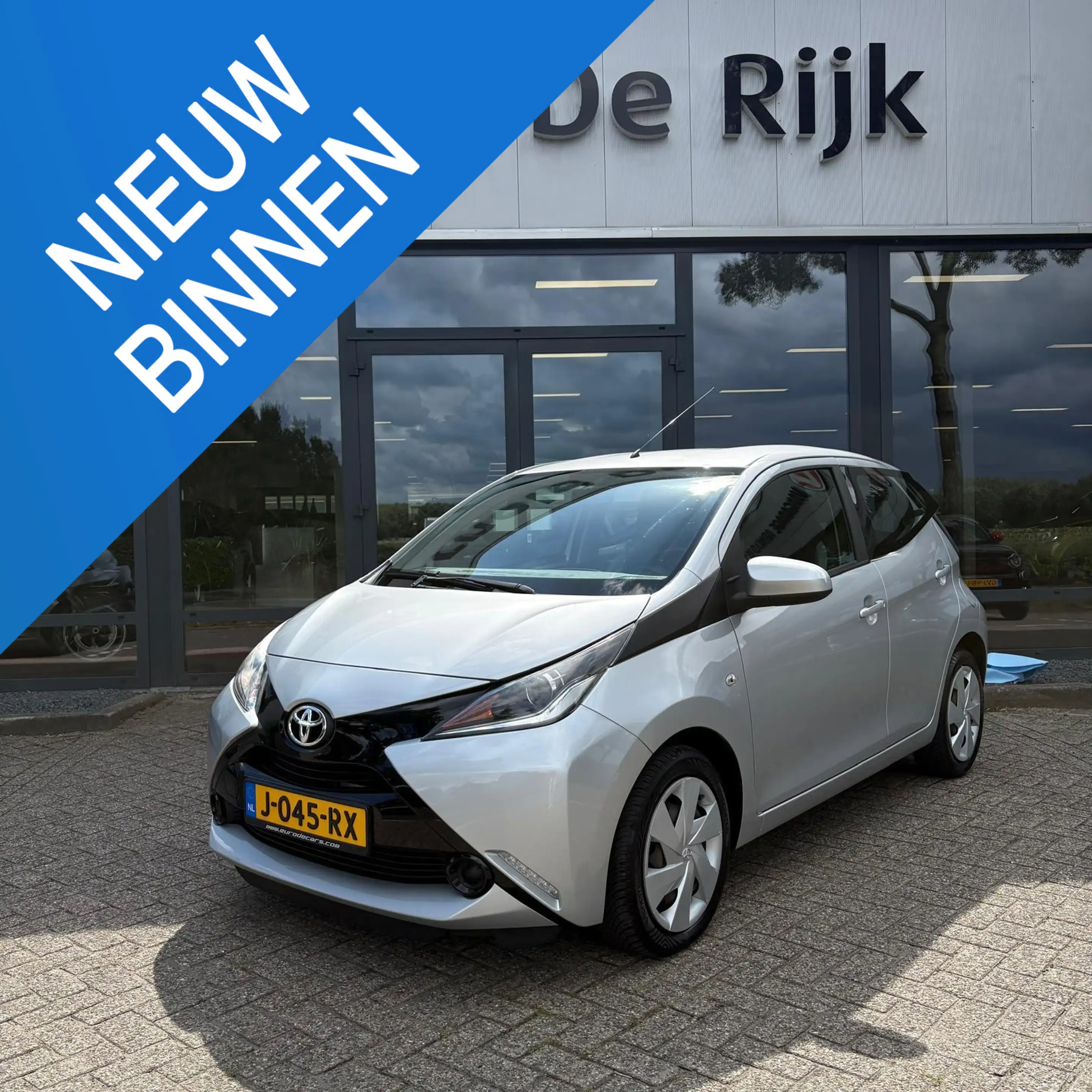 Toyota Aygo 1.0 VVT-i x-play