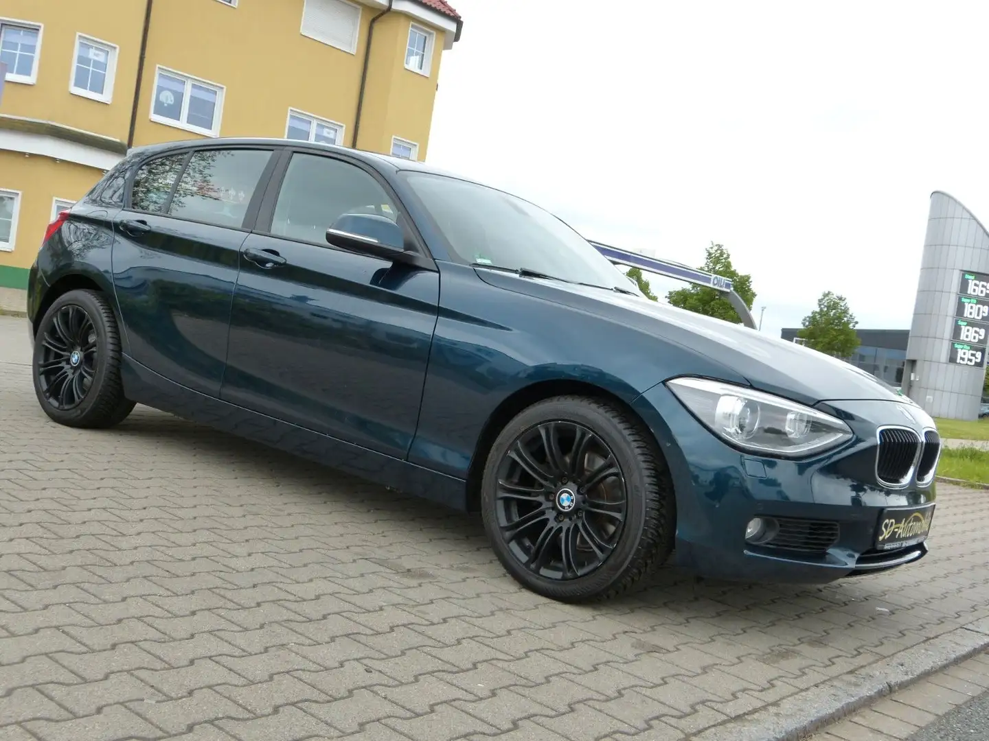 BMW 118 i Sport *Navi-Prof*Xenon*Sitzheiz*PDC*TÜV neu Blau - 2