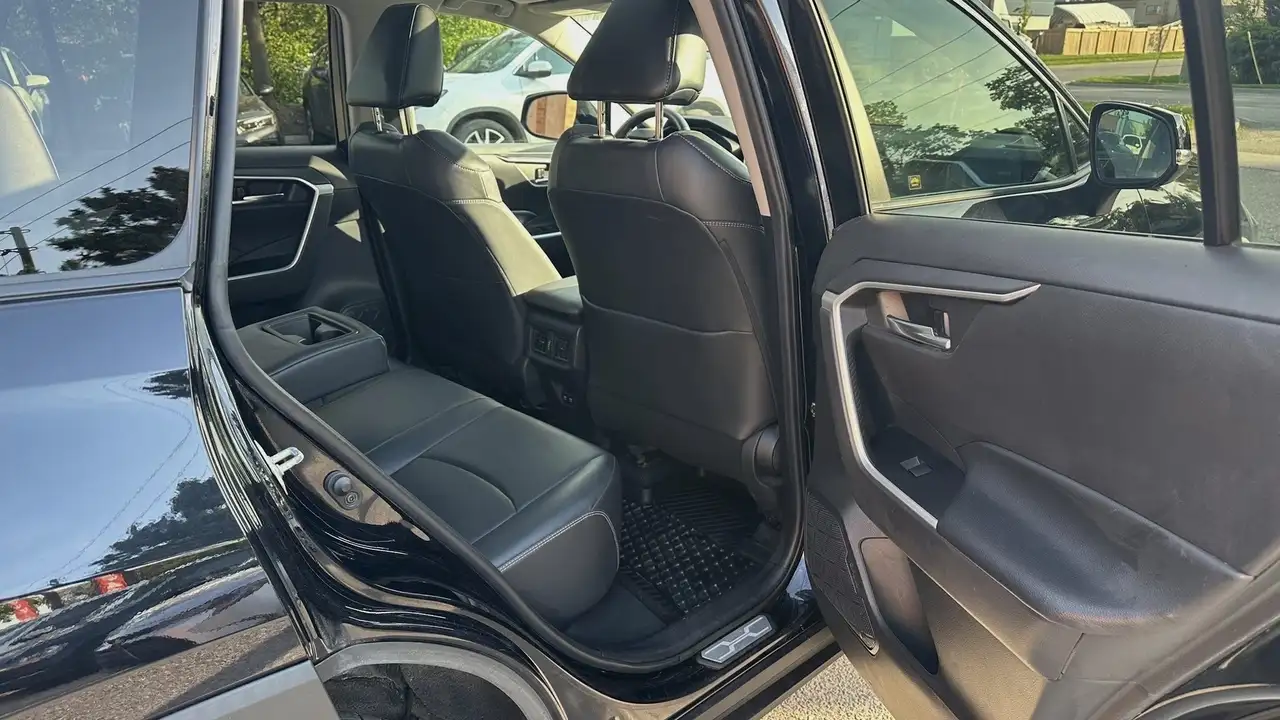 Toyota RAV 4 снимка Toyota RAV 4