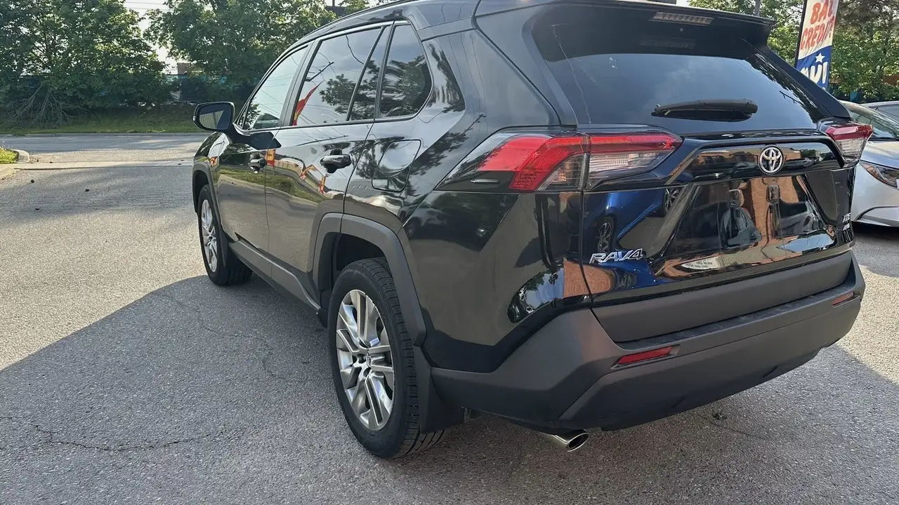 Toyota RAV 4 снимка Toyota RAV 4