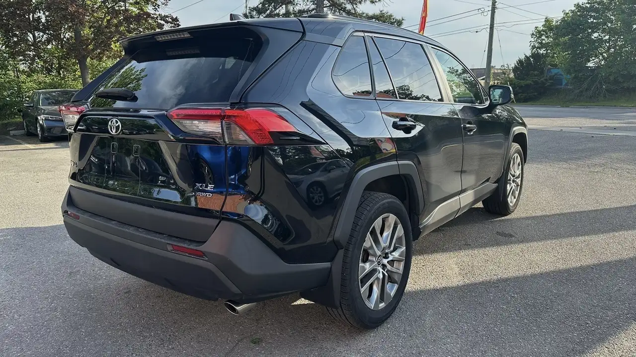 Toyota RAV 4 снимка Toyota RAV 4