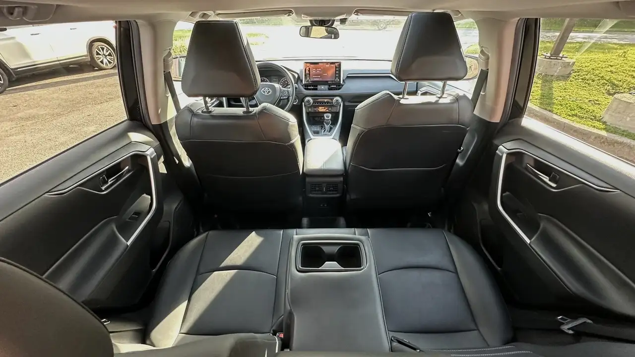 Toyota RAV 4 снимка Toyota RAV 4