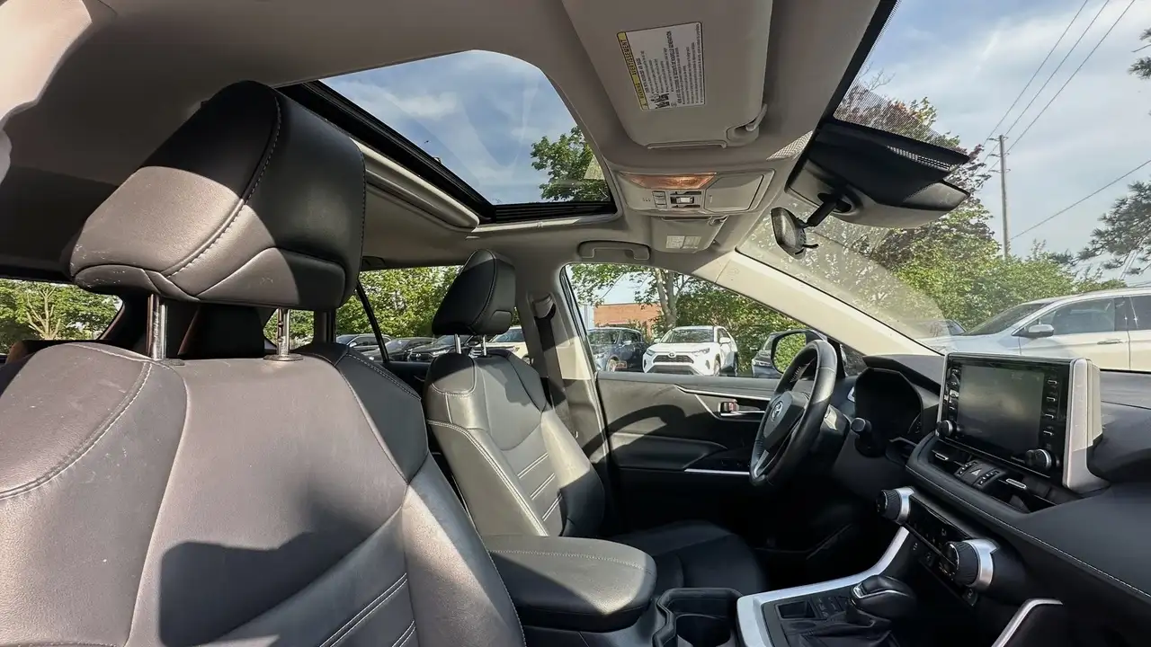 Toyota RAV 4 снимка Toyota RAV 4