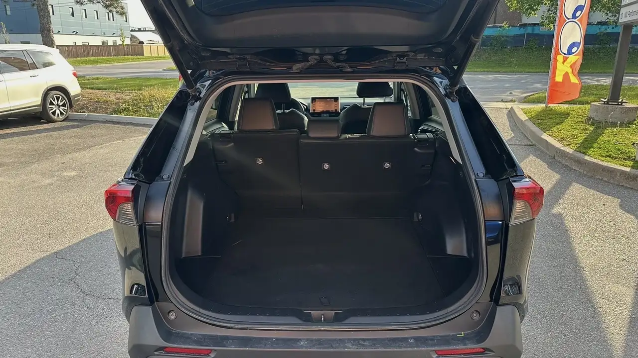 Toyota RAV 4 снимка Toyota RAV 4
