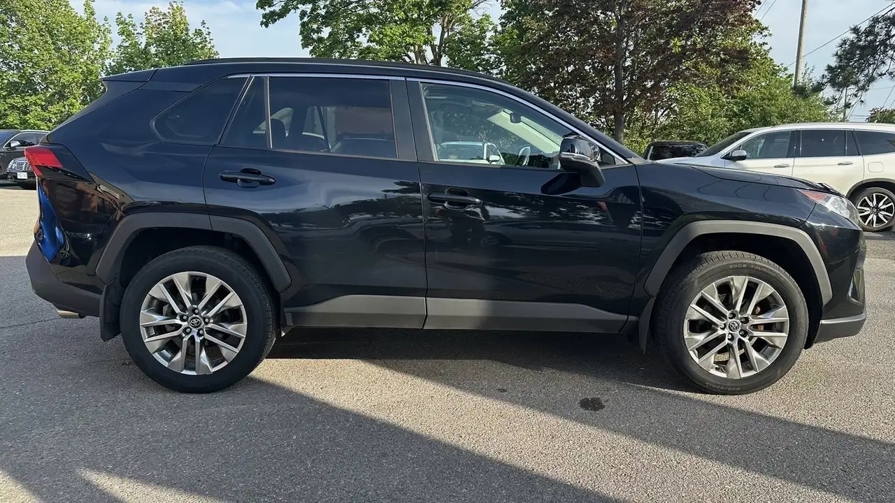 Toyota RAV 4 снимка Toyota RAV 4