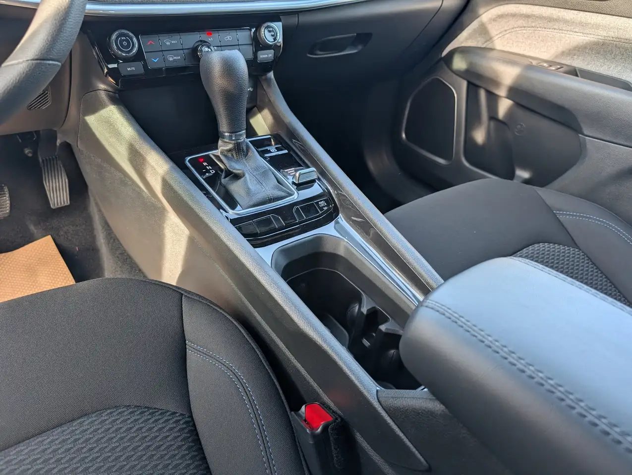 Jeep Compass photo Jeep Compass