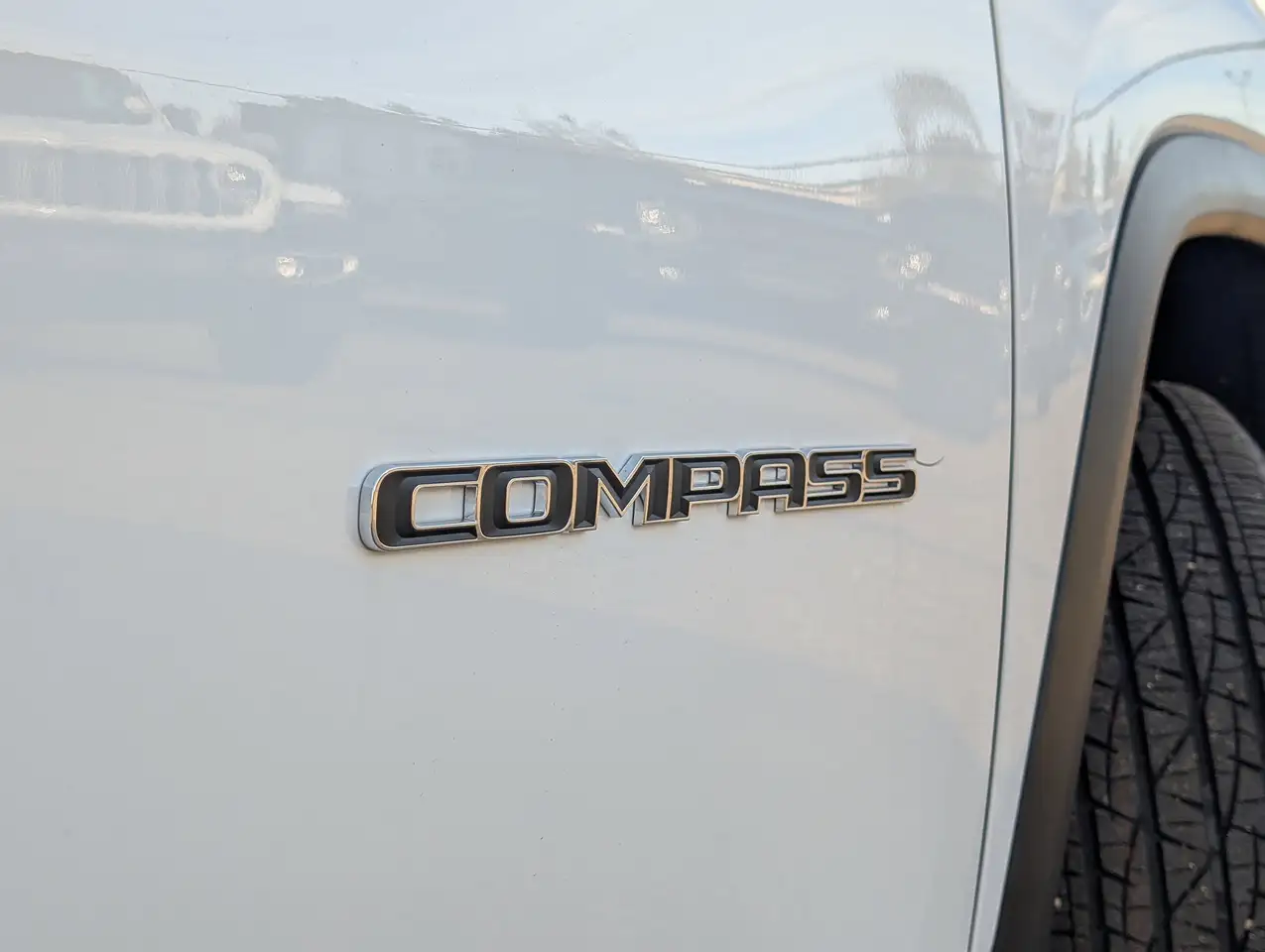 Jeep Compass photo Jeep Compass
