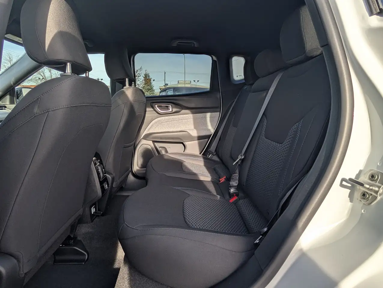 Jeep Compass photo Jeep Compass