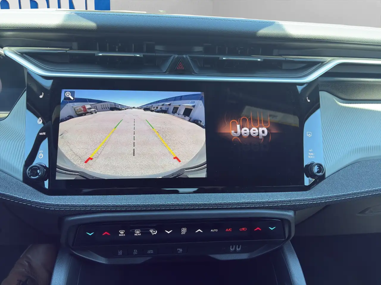Jeep Cherokee снимка Jeep Cherokee