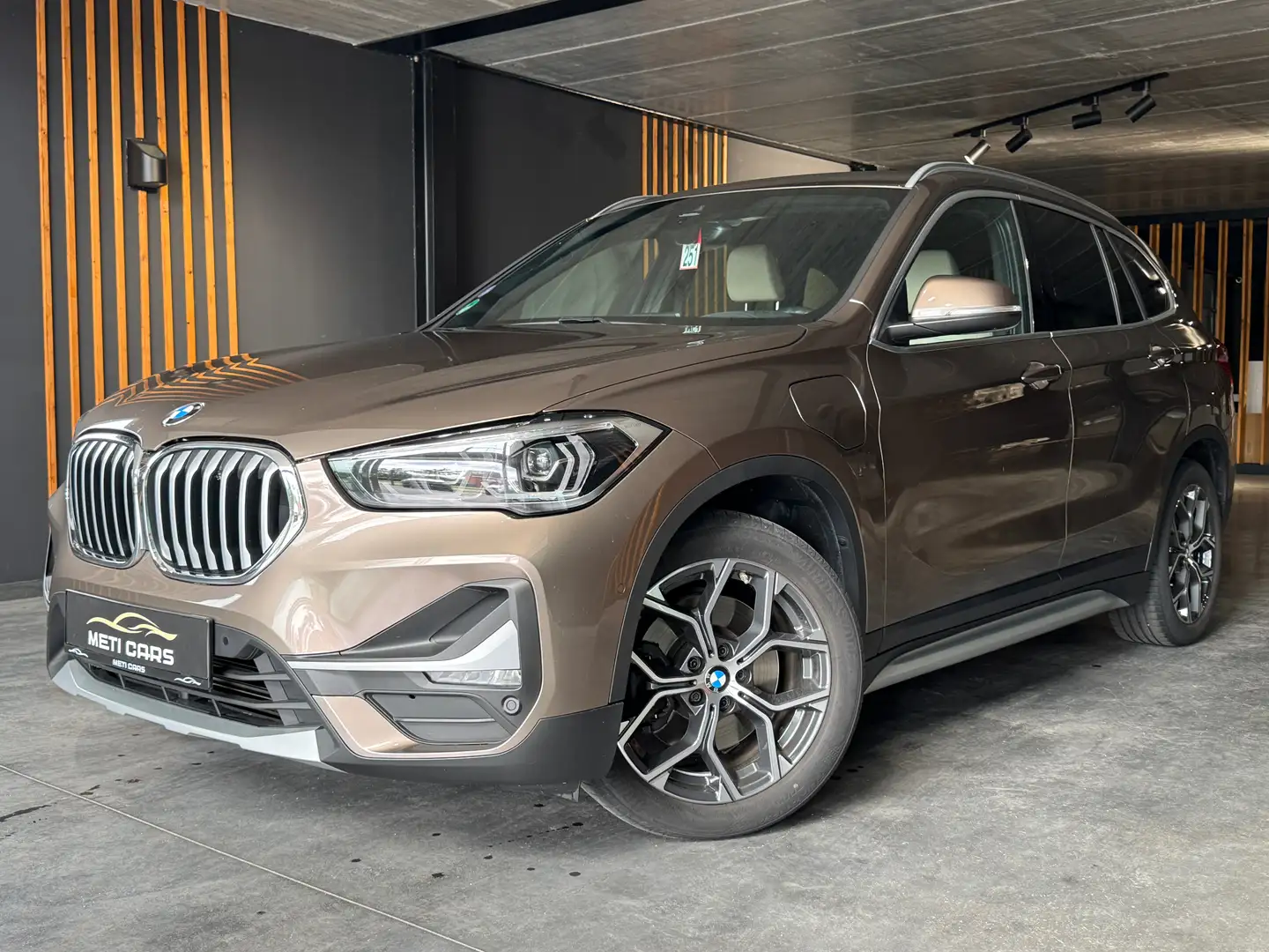 BMW X1 1.5iA xDrive25e PHEV | Head-Up Display | Keyless | Gris - 1