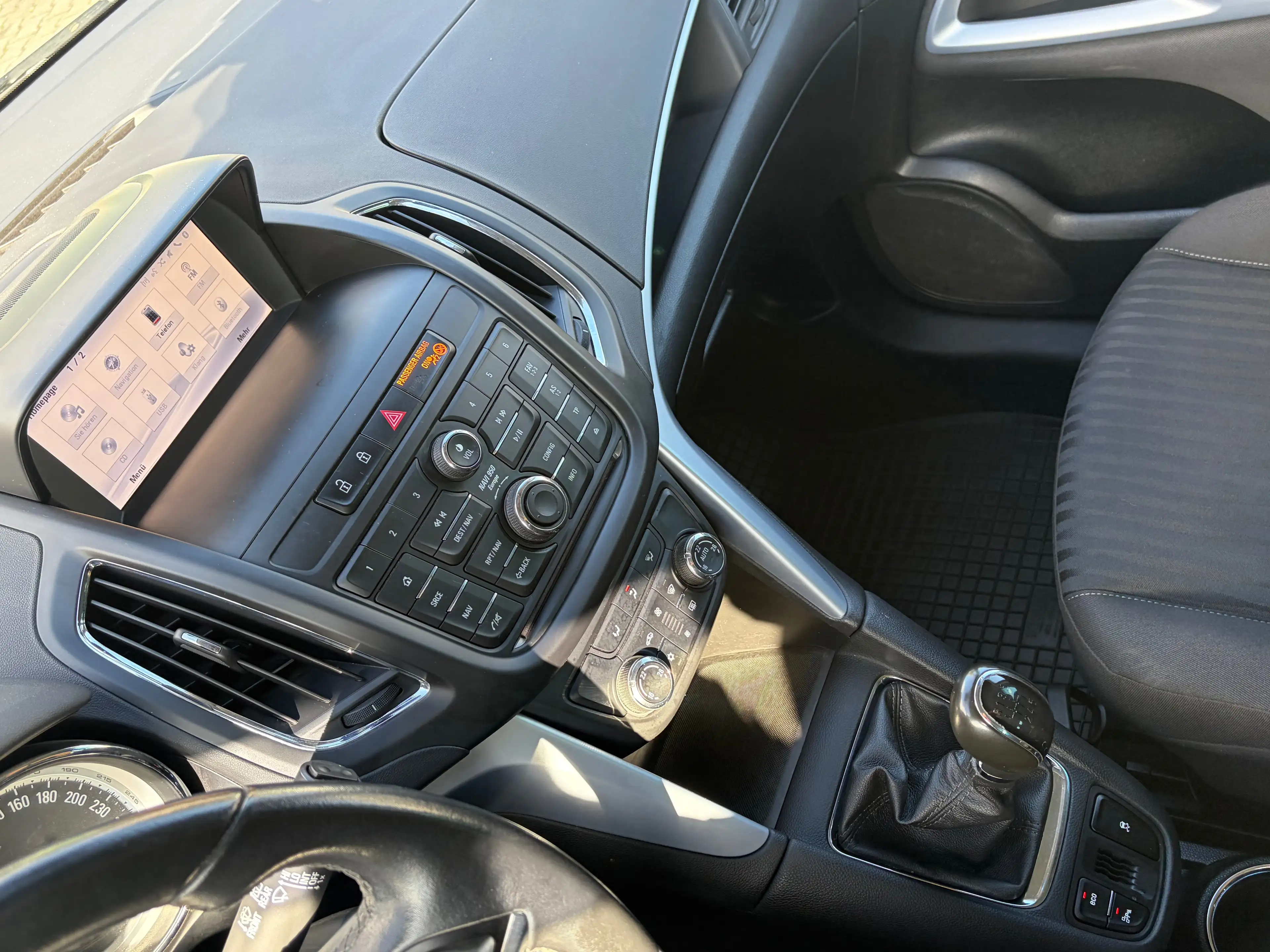 Opel Zafira Tourer 7.Sitze*Kamera*AHK*Tempomat*BT*Navi*Klima* — photo 7