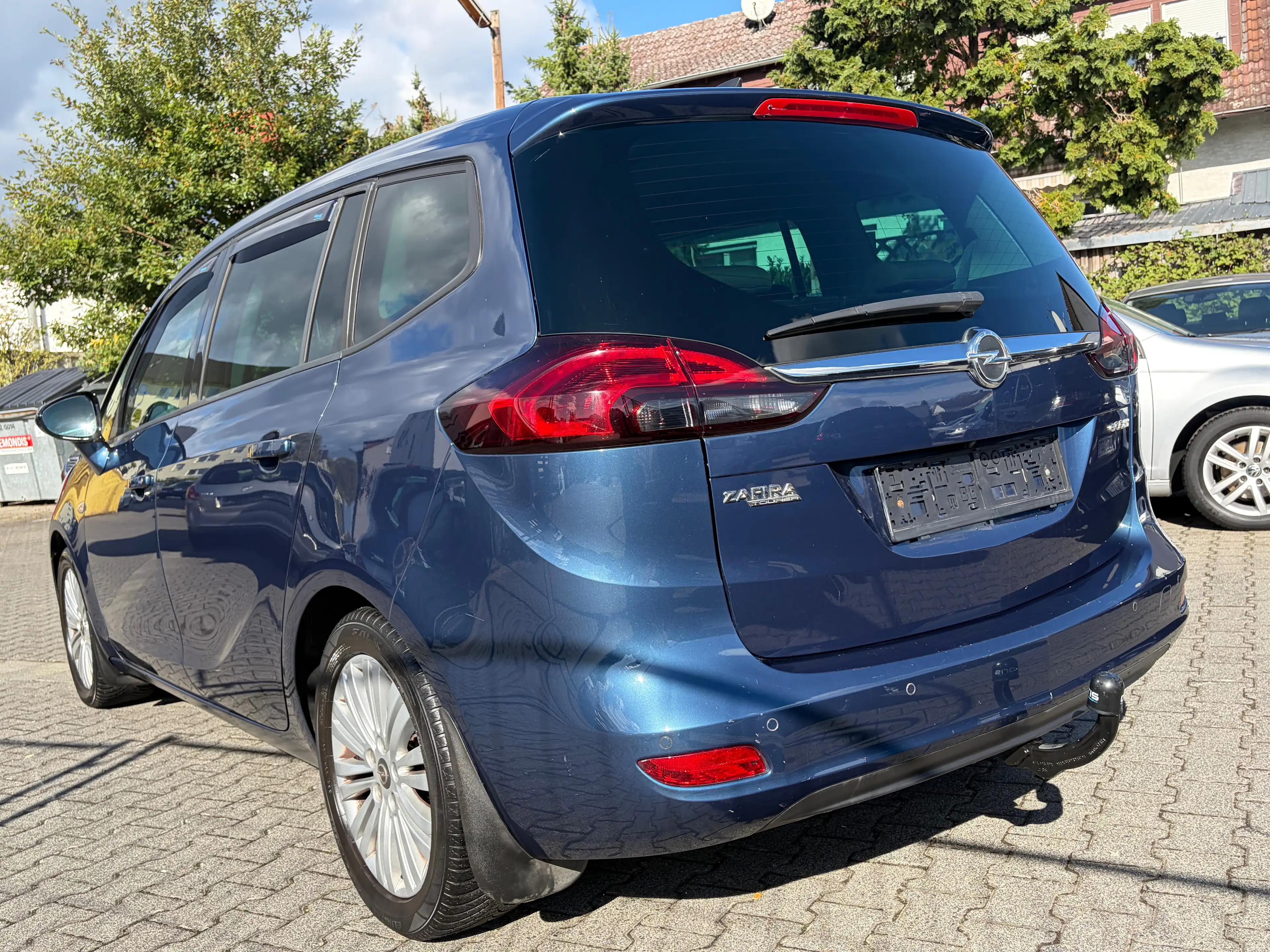 Opel Zafira Tourer 7.Sitze*Kamera*AHK*Tempomat*BT*Navi*Klima* — photo 6
