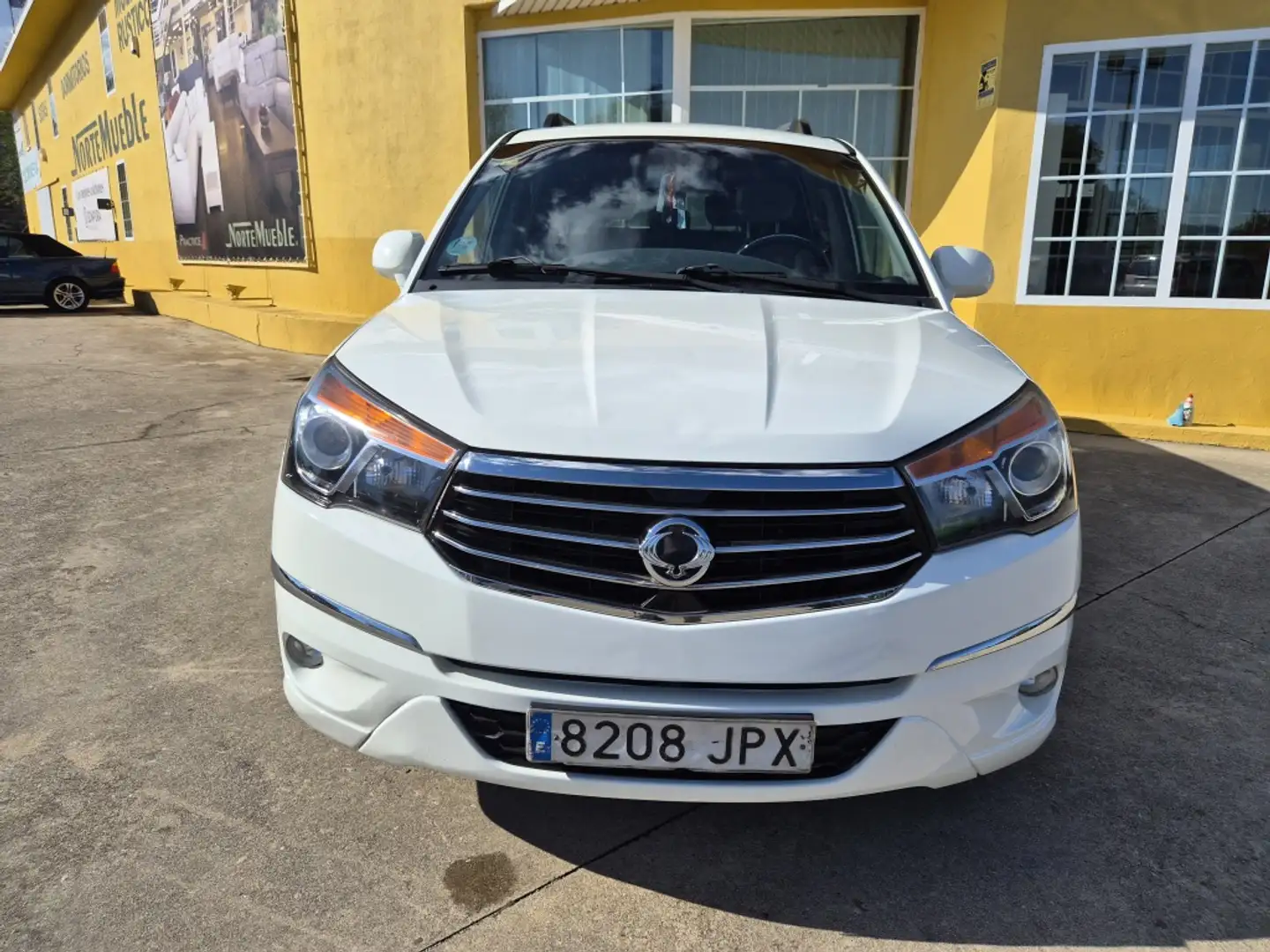 SsangYong Rodius D22T Limited Aut. AWD Blanco - 2
