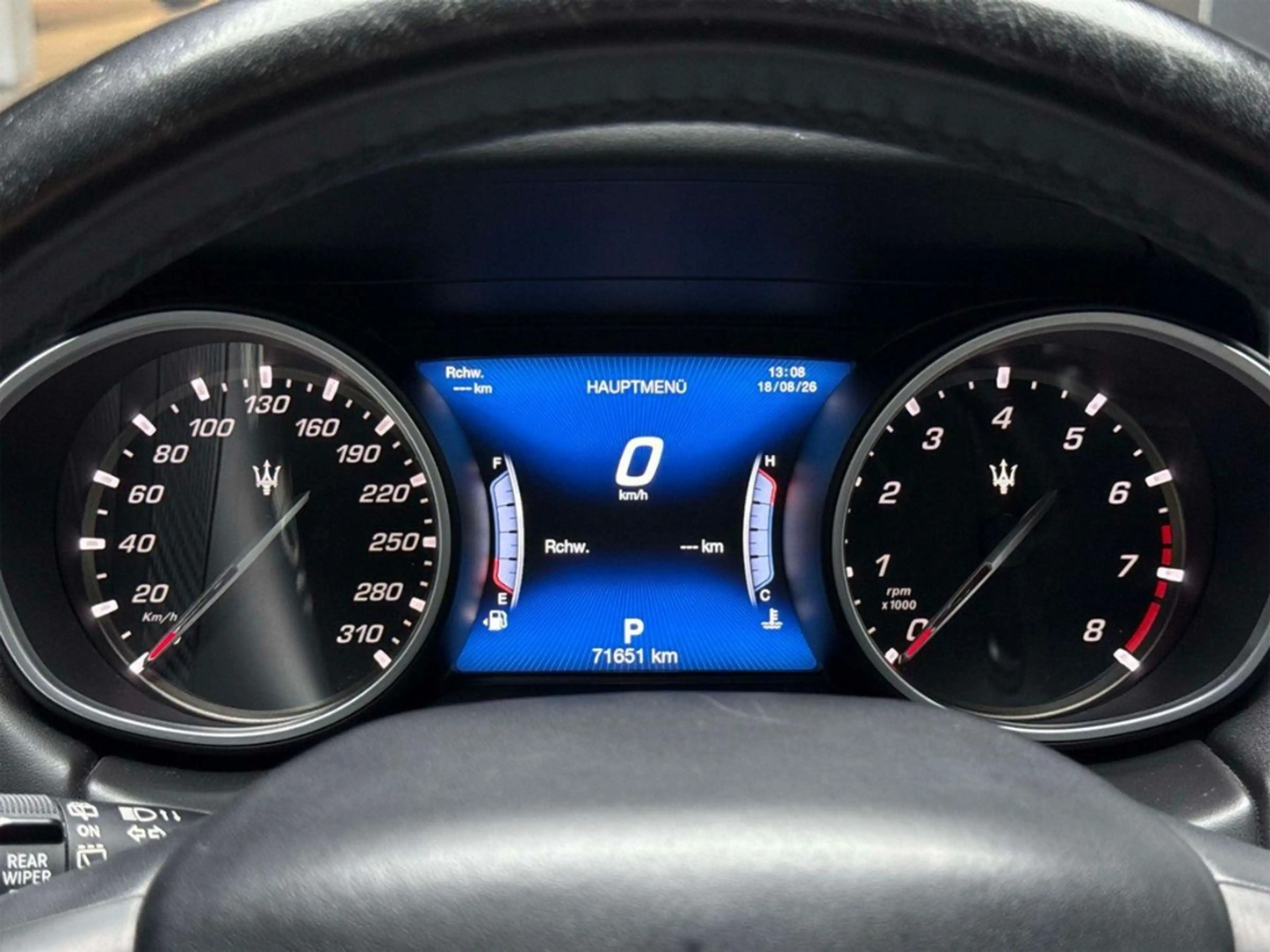 Maserati Levante Gran Lusso Q4 Panorama Leder Schwarz — photo 33