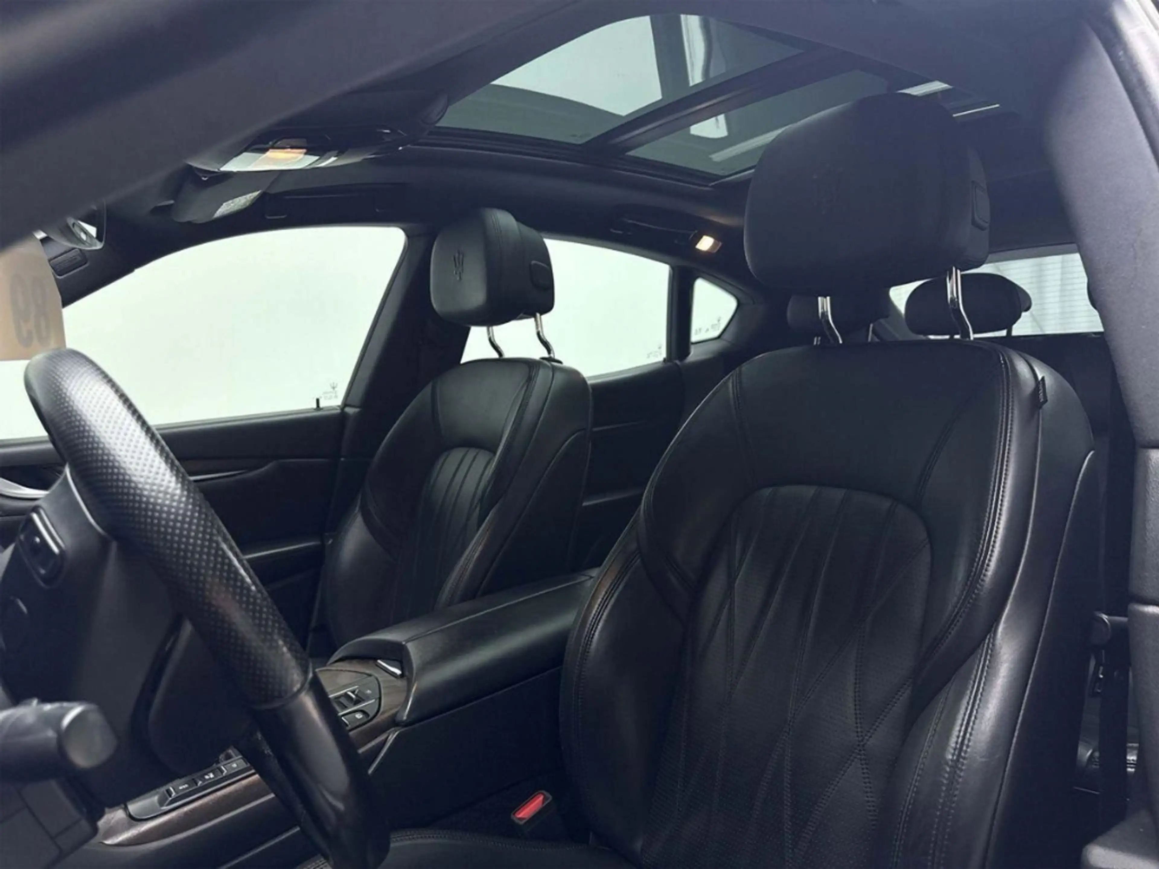 Maserati Levante Gran Lusso Q4 Panorama Leder Schwarz — photo 6