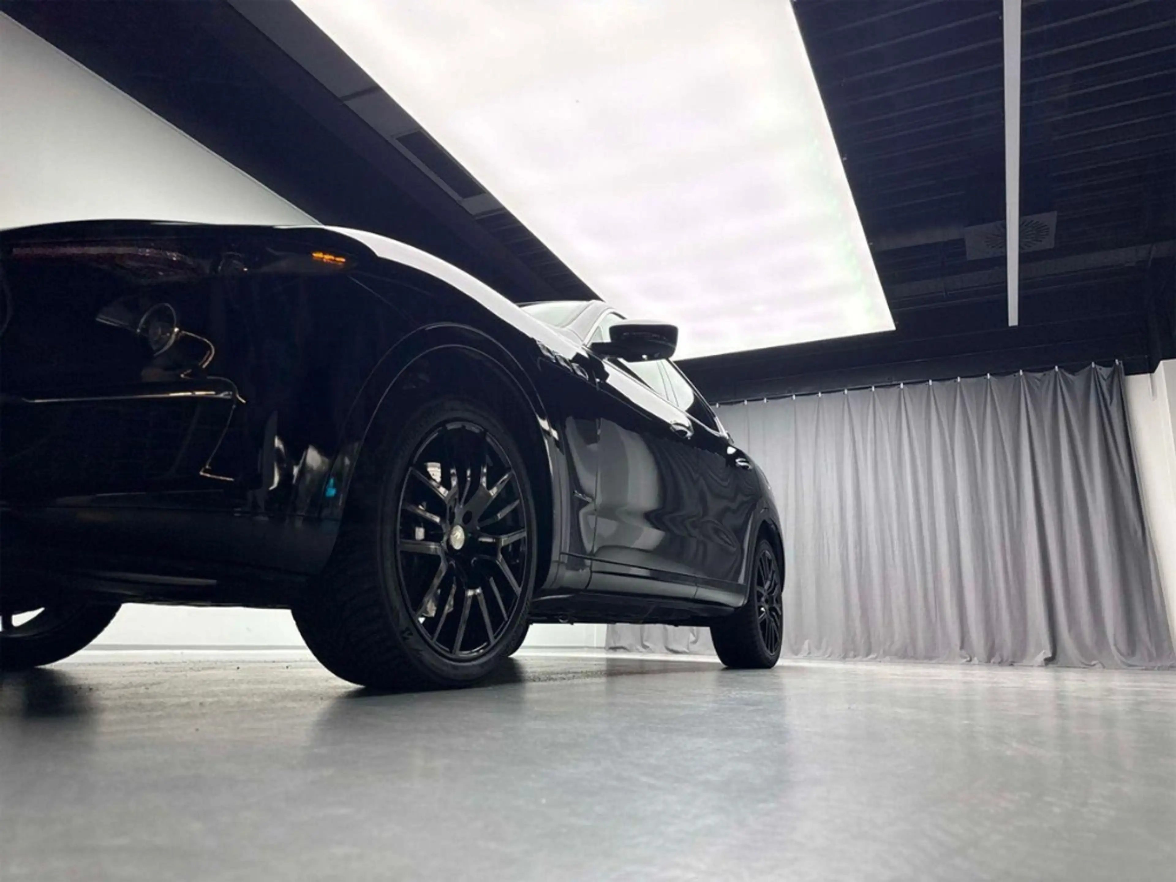 Maserati Levante Gran Lusso Q4 Panorama Leder Schwarz — photo 37