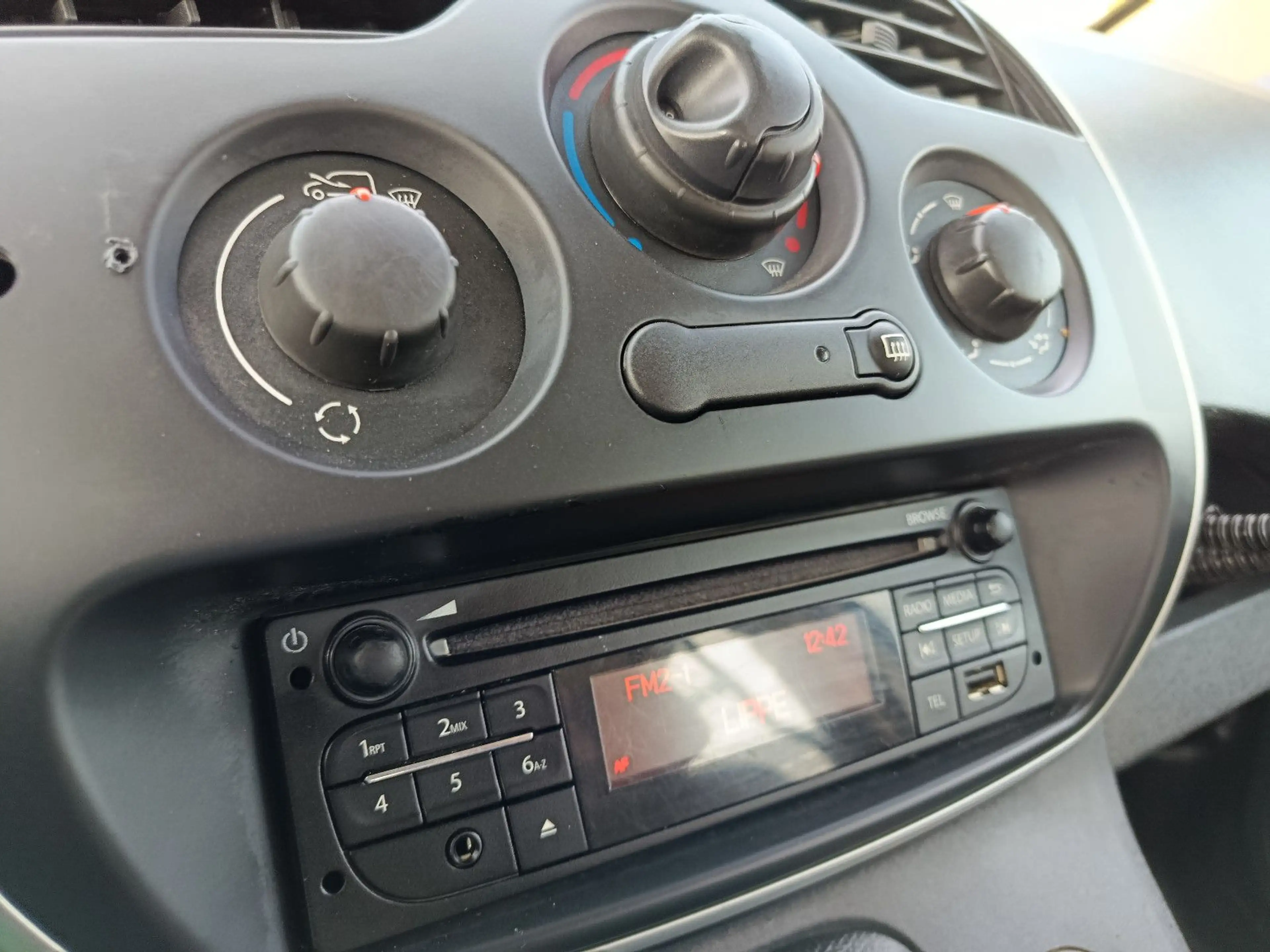 Renault Kangoo Rapid MAXI 2xSchiebetür - HU+AU NEU — photo 13