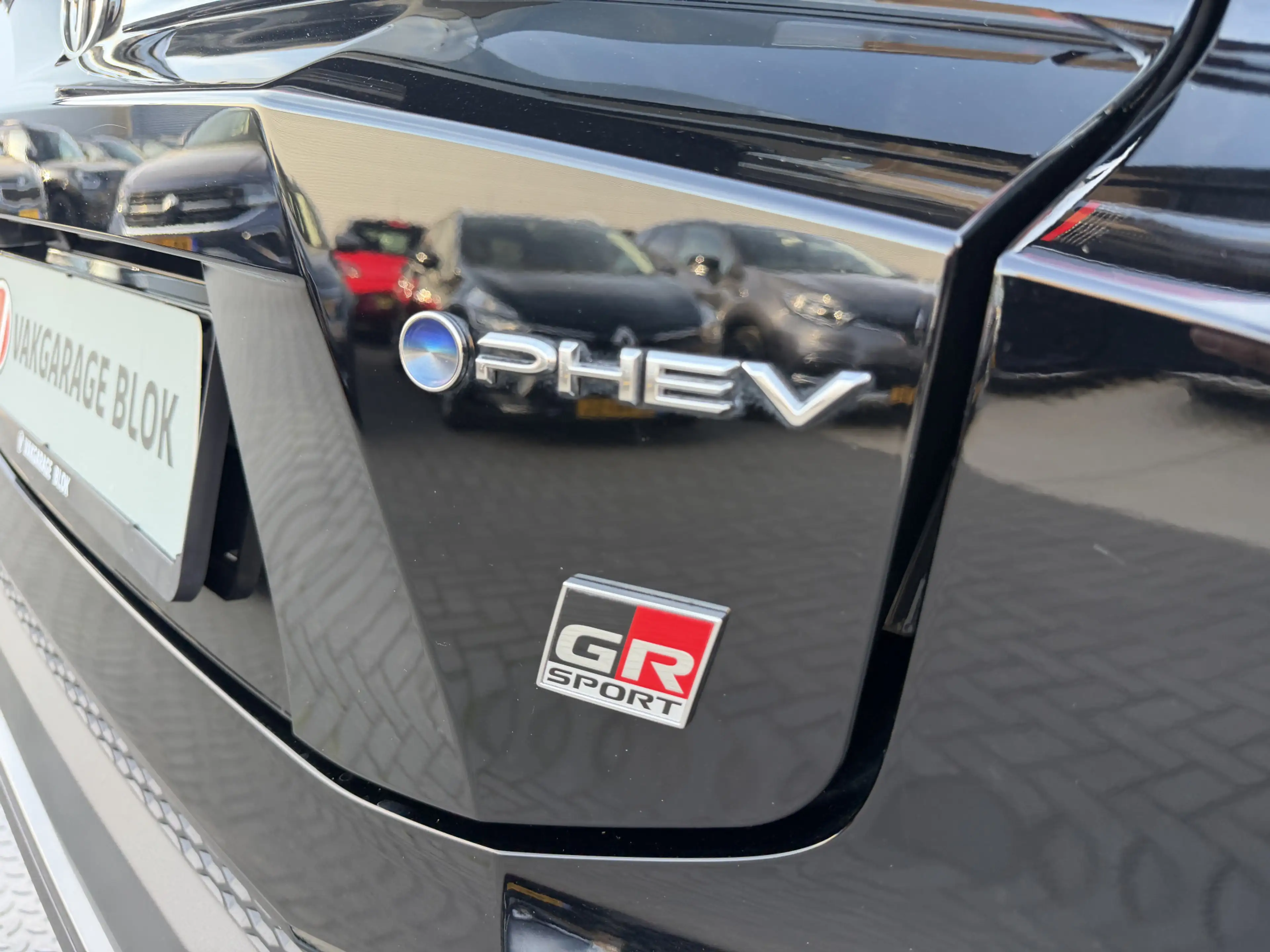 Toyota C-HR 2.0 Plug-in Hybrid 220 GR SPORT Première Edition | — photo 17