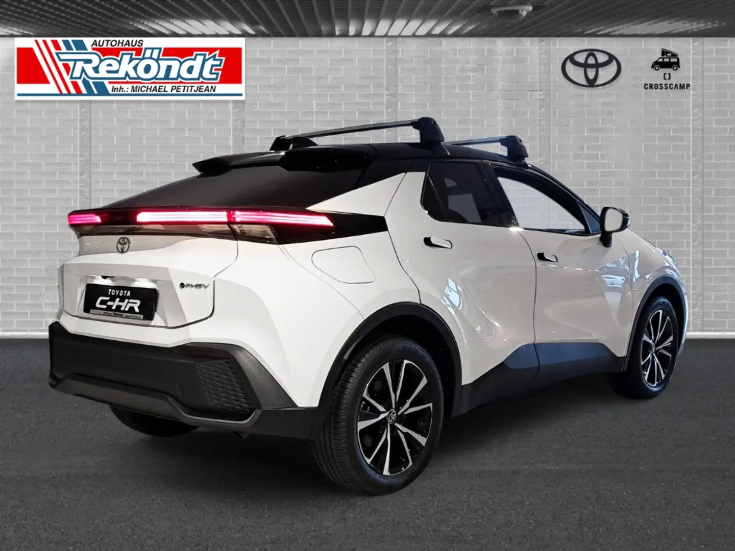 Toyota C-HR Plug-In Hybrid FWD Team Deutschland 2.0 EU6e Weiß - 2