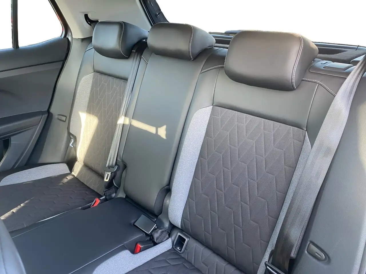 Volkswagen T-Cross Goal 1.0 TSI DSG AHK*APP*ACC*AHK*LED 9