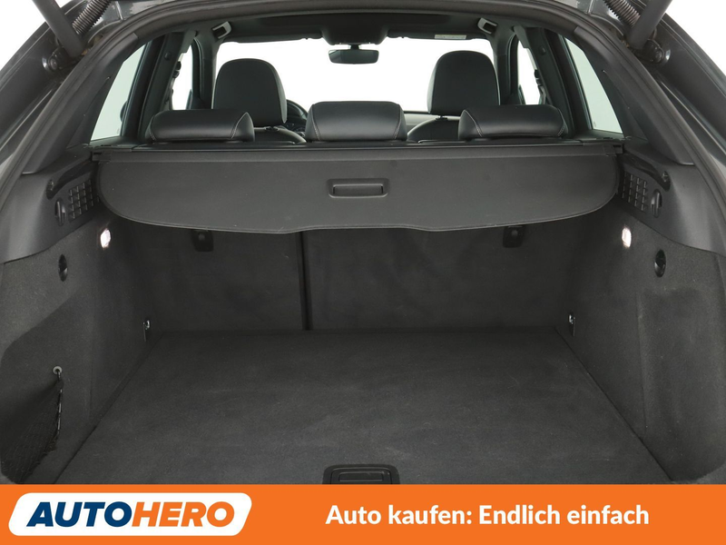 Audi Q3 2.0 TFSI quattro Sport Aut.*NAVI*TEMPO*LED* — photo 14