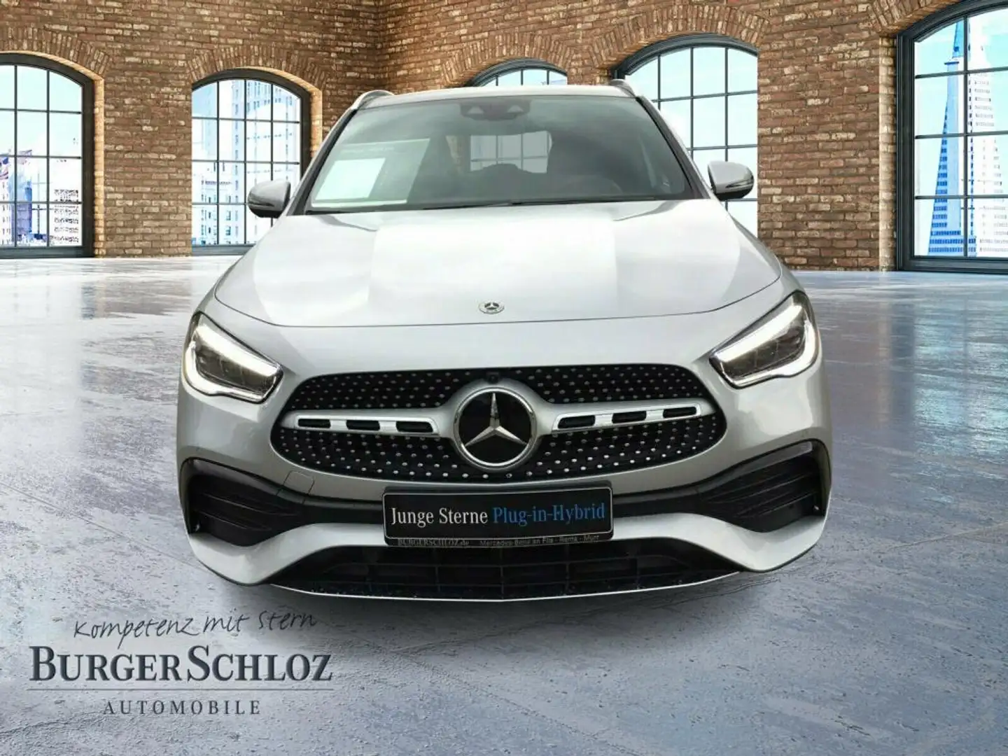 Mercedes-Benz GLA 250 e AMG 360 ACC AHK AUT DynLicht Kam. LED Silber - 2