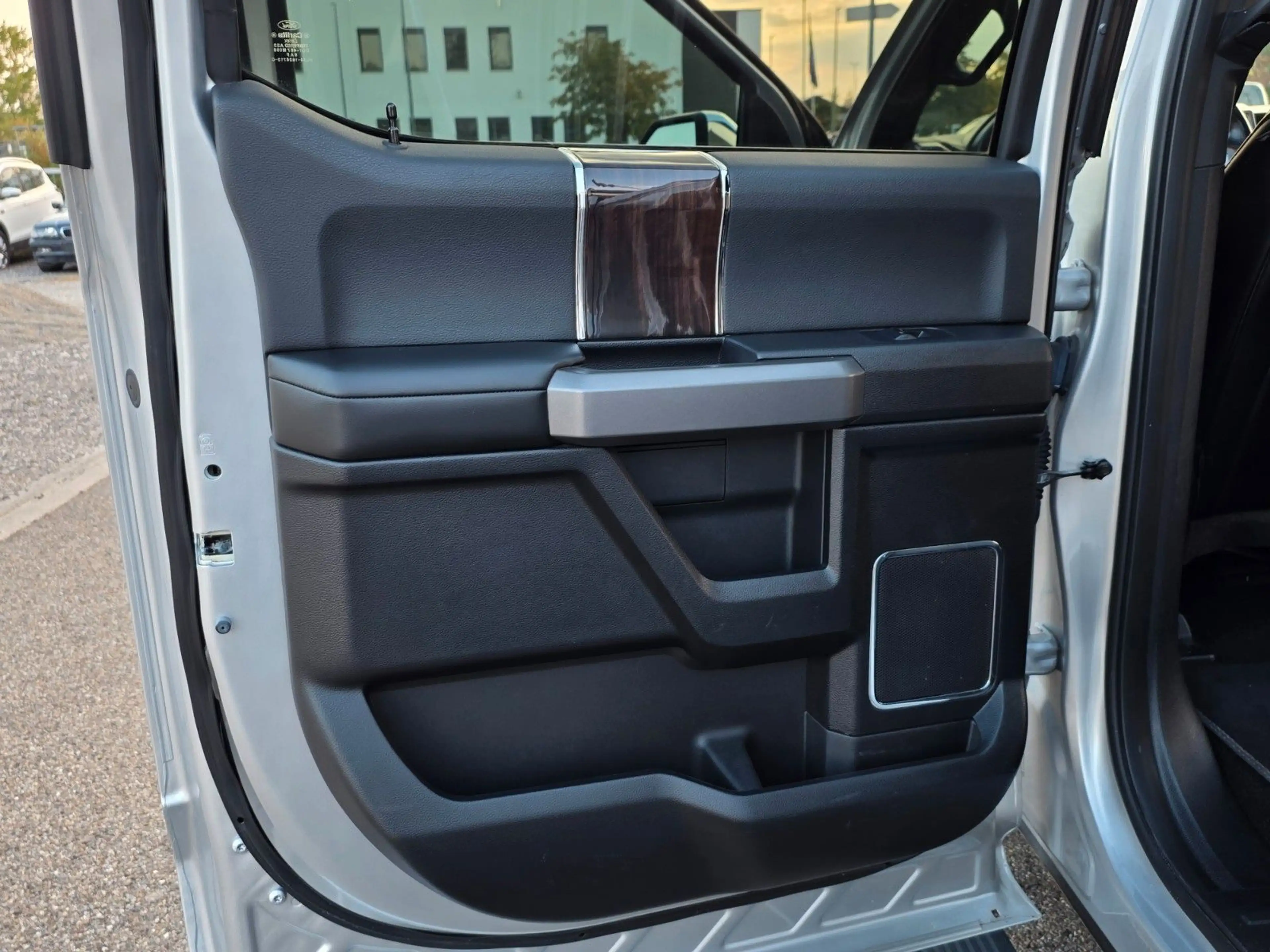 Ford F 150 Platinum LOBO Vollaus. LPG LED Massage KeyGo — photo 28