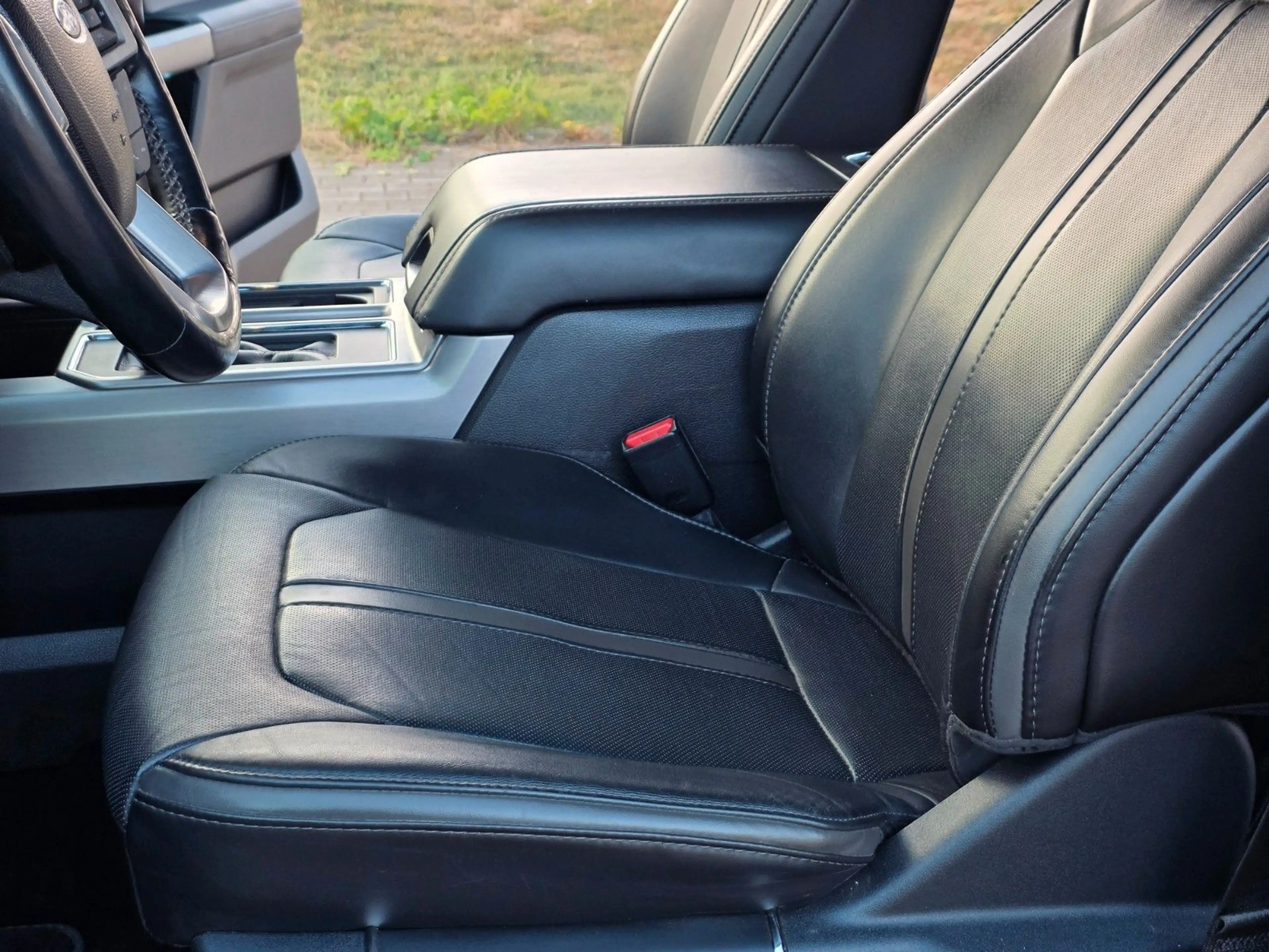 Ford F 150 Platinum LOBO Vollaus. LPG LED Massage KeyGo — photo 24