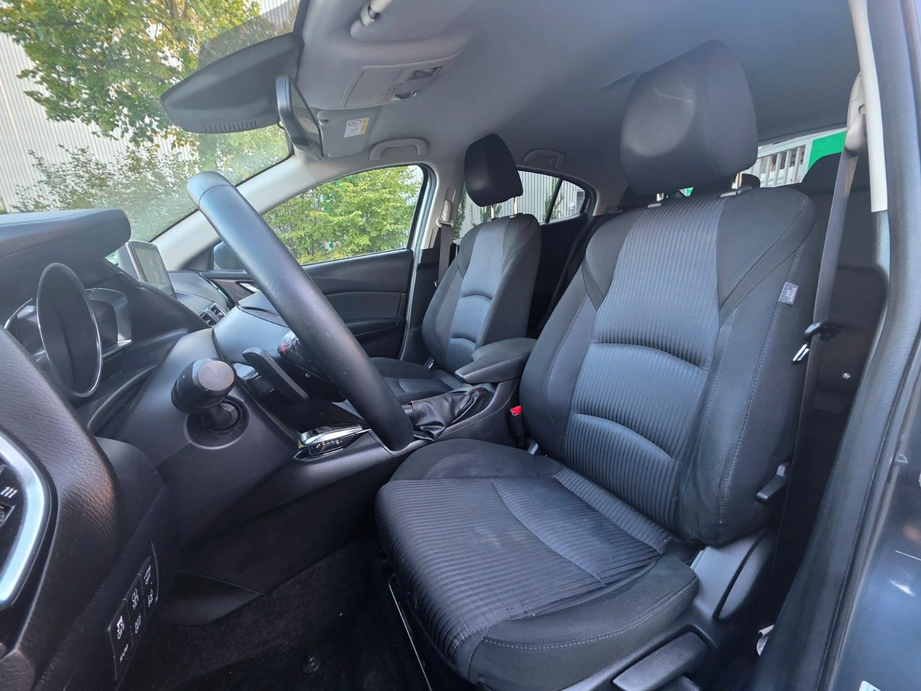 Mazda 3 Lim. Sports-Line Bi-Xenon Navi Tüv 05/27 — photo 13