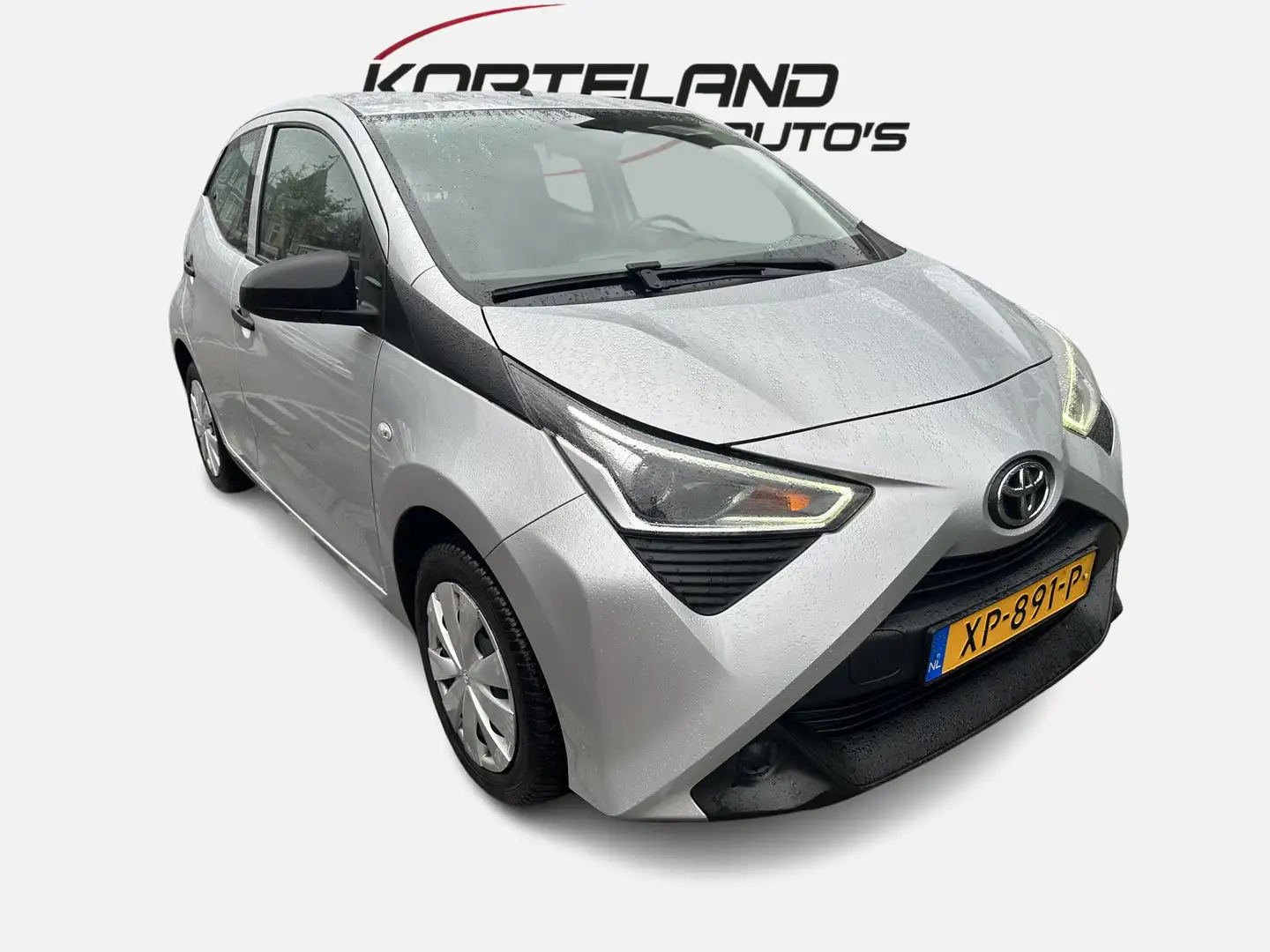 Toyota Aygo 1.0 VVT-i x-fun l Airco l Bluetooth l Navi Gris - 1