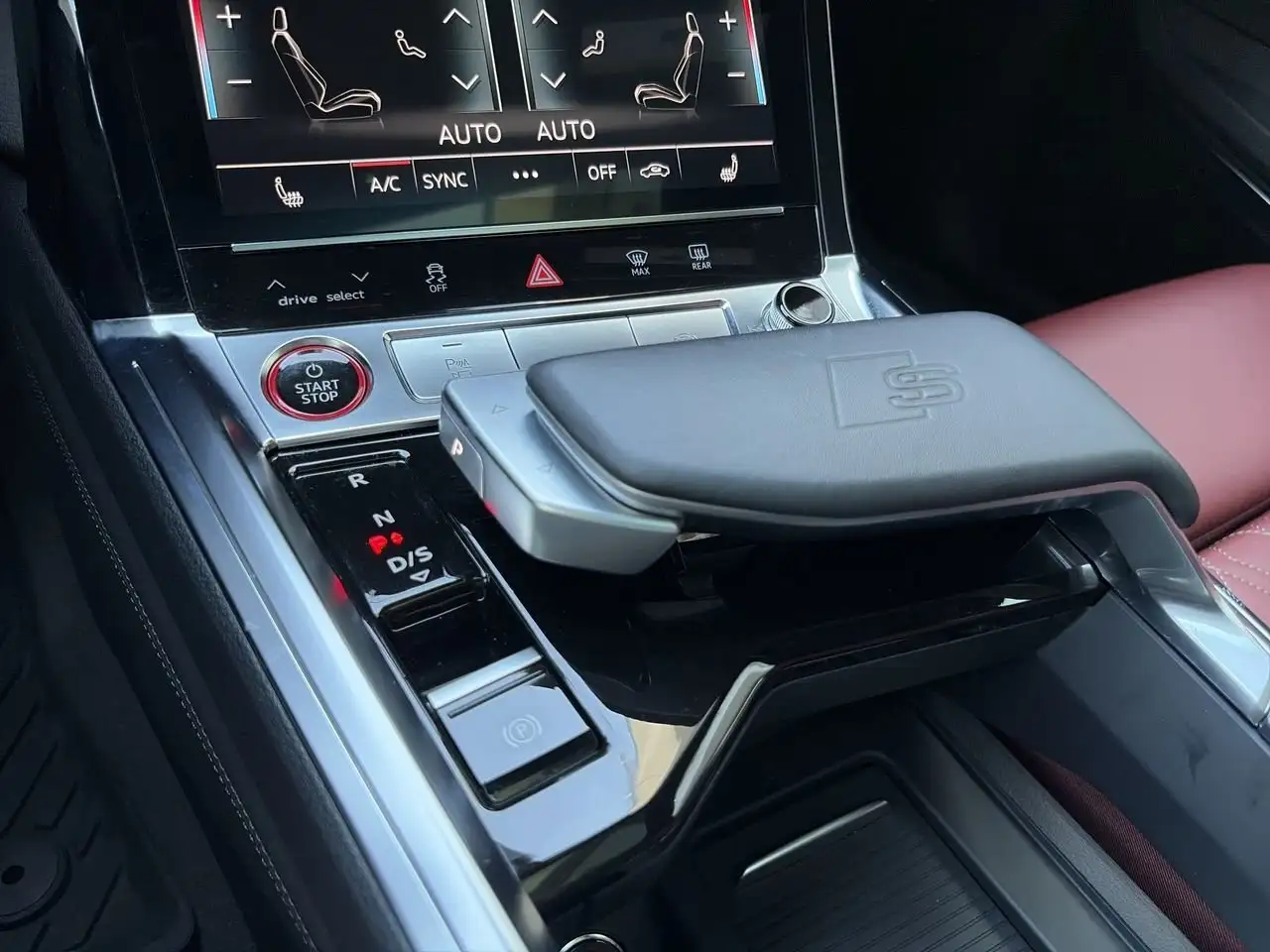 Audi SQ8 e-tron fotografie Audi SQ8 e-tron