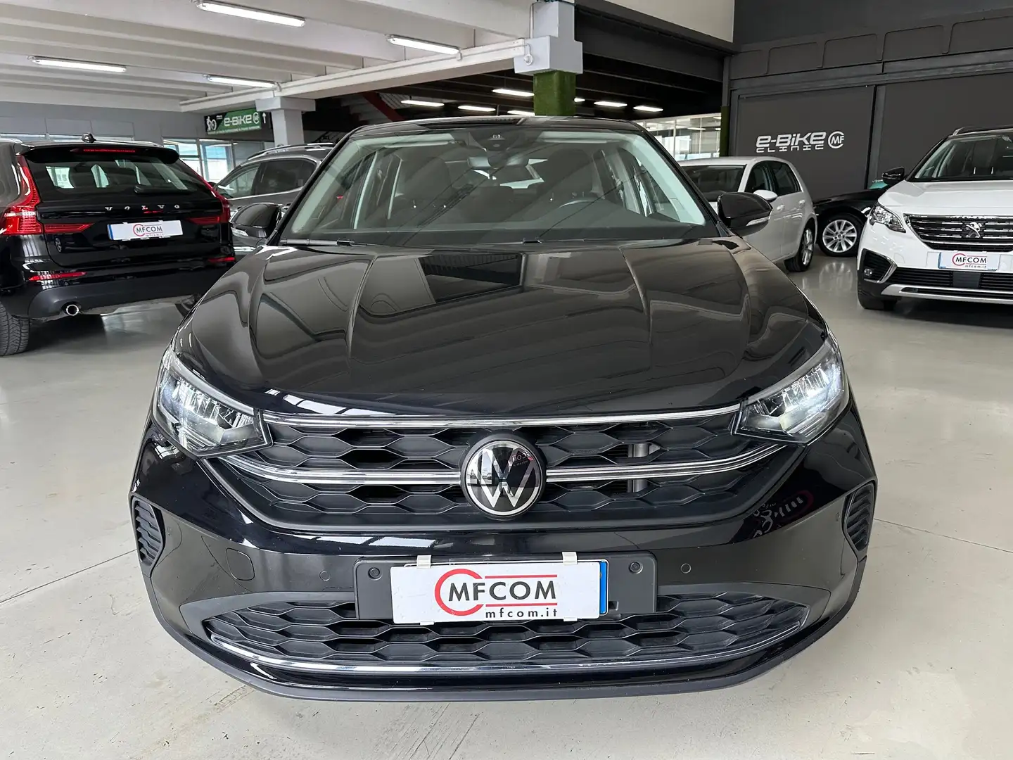 Volkswagen Taigo 1.0 tsi Life 95cv Gris - 2