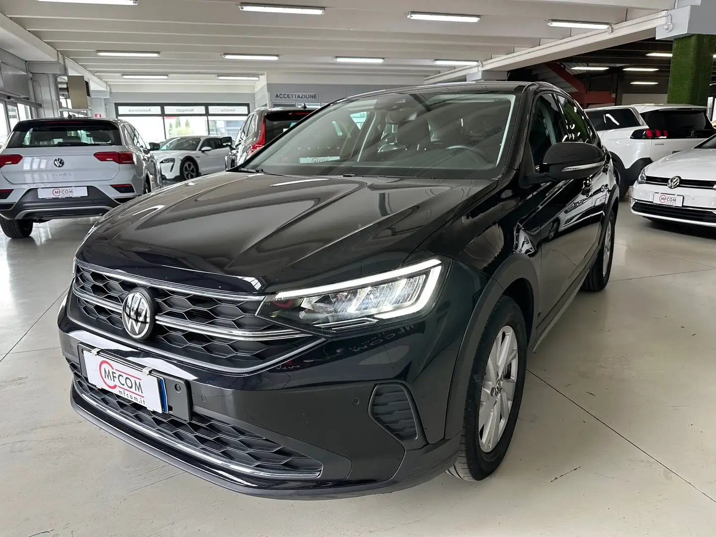 Volkswagen Taigo 1.0 tsi Life 95cv Gris - 1