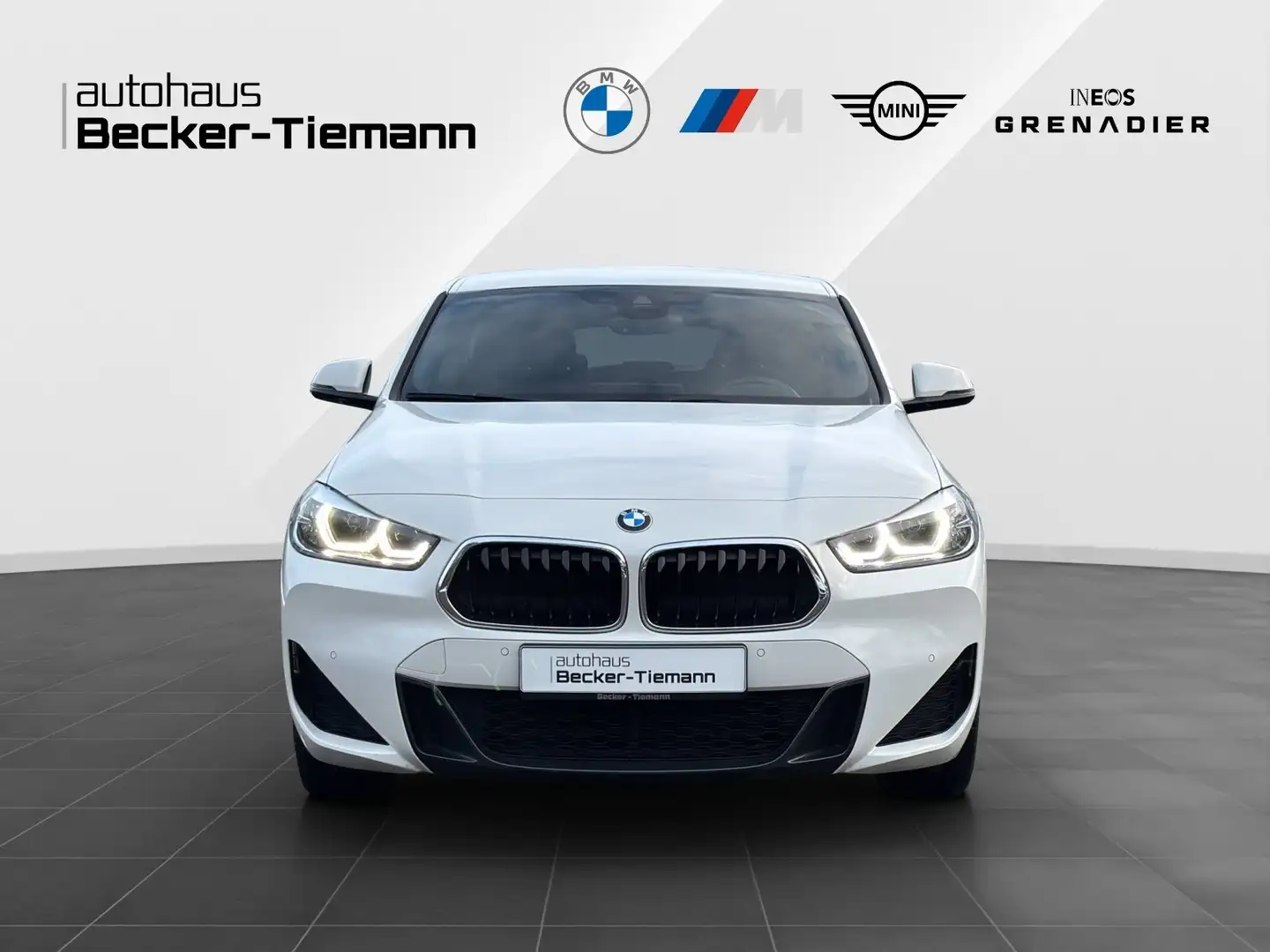 BMW X2 sDrive18d M Sport | AHK | Kamera | HuD | Navi+ | P Weiß - 2