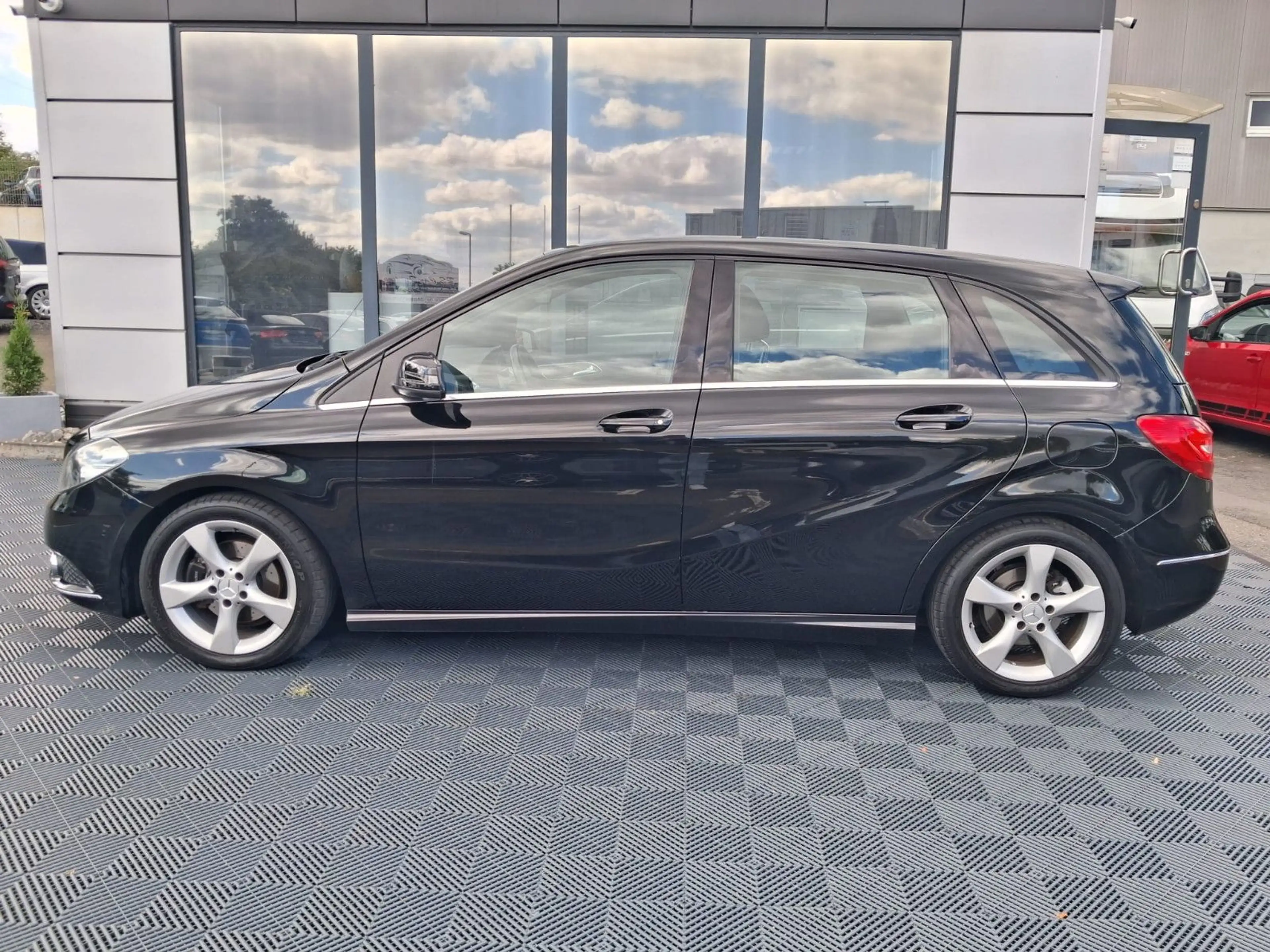 Mercedes-Benz B 180 B B 180 — photo 8
