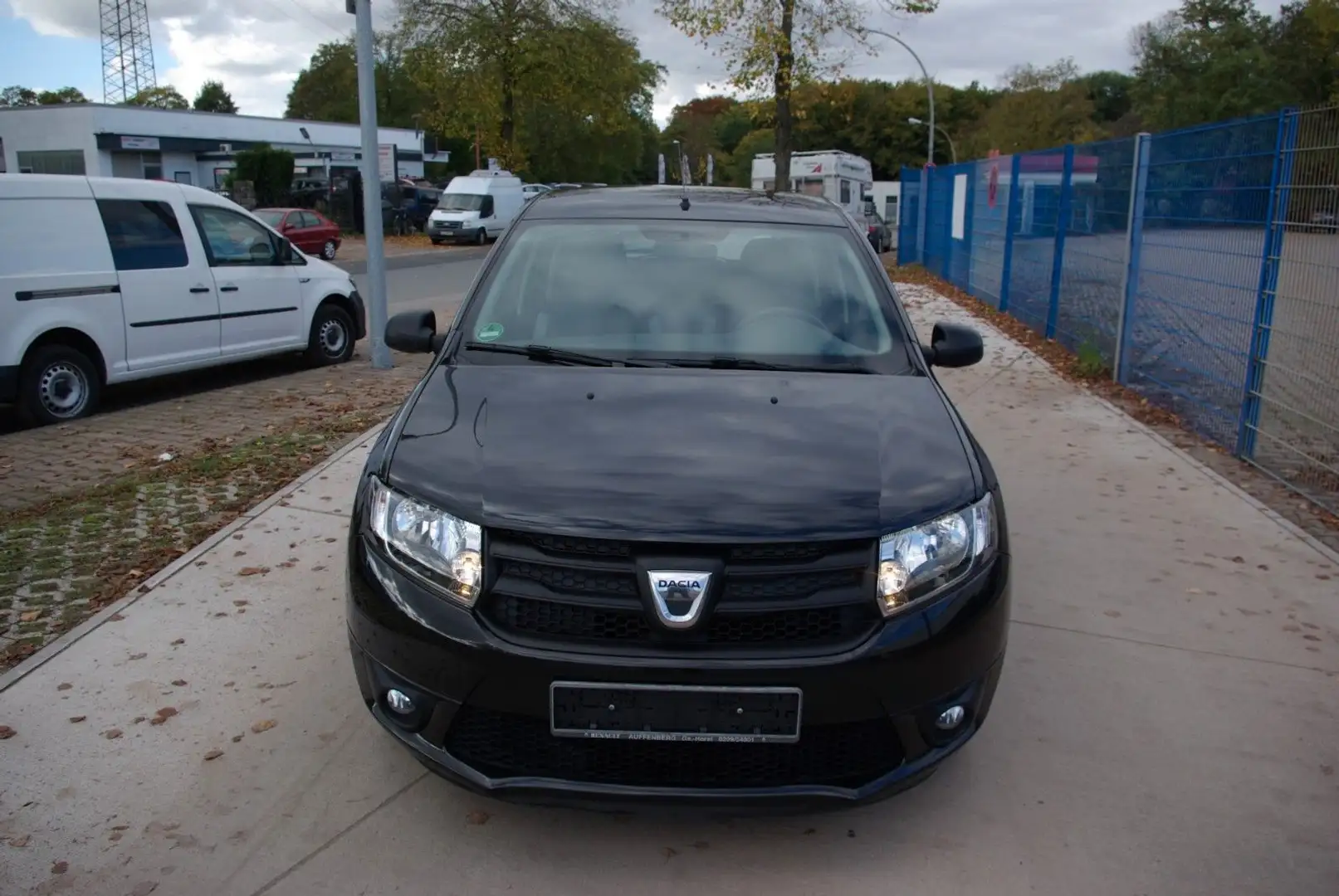 Dacia Sandero SCe 75 Ambiance Noir - 1