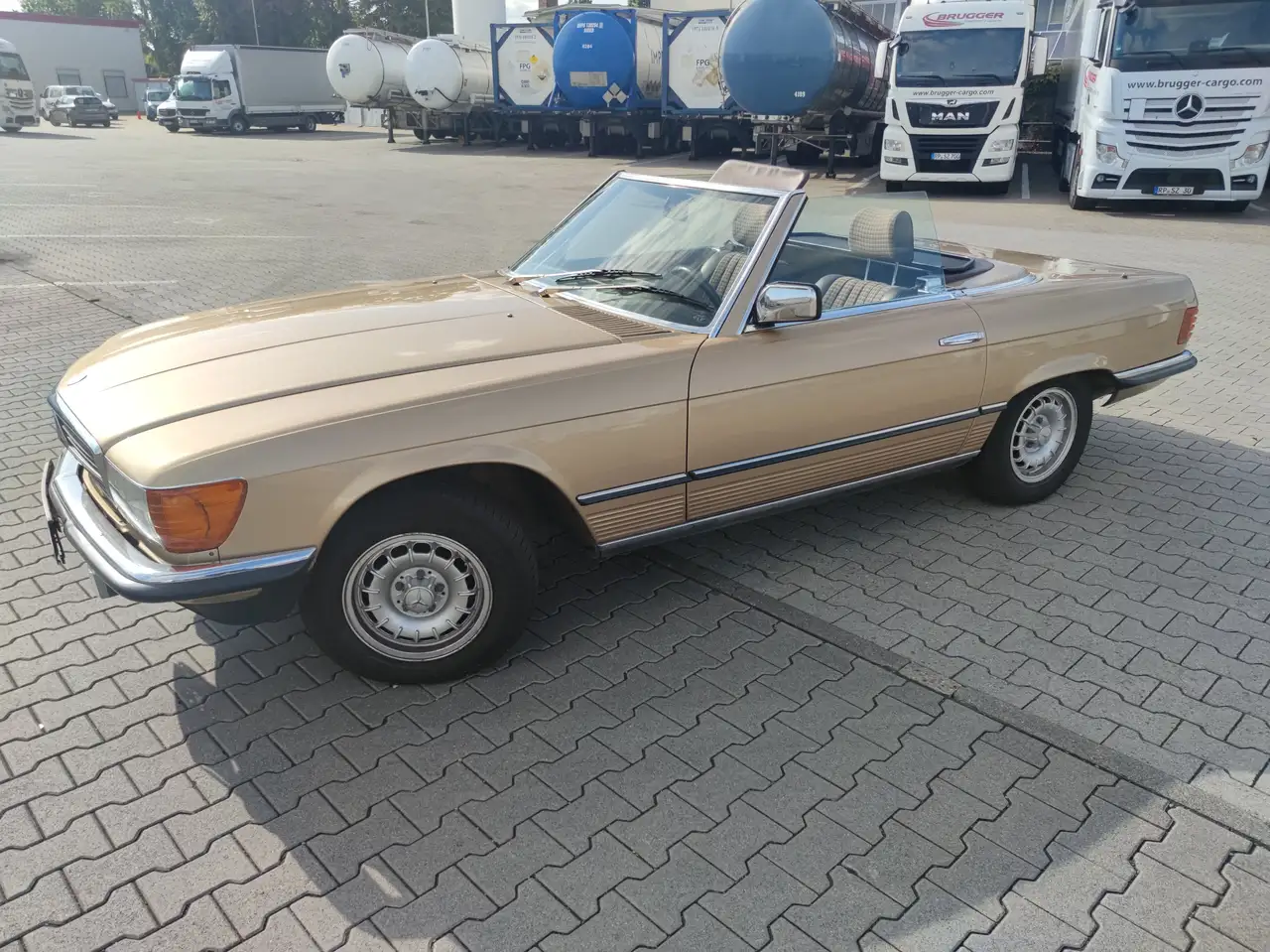Mercedes-Benz SL 280