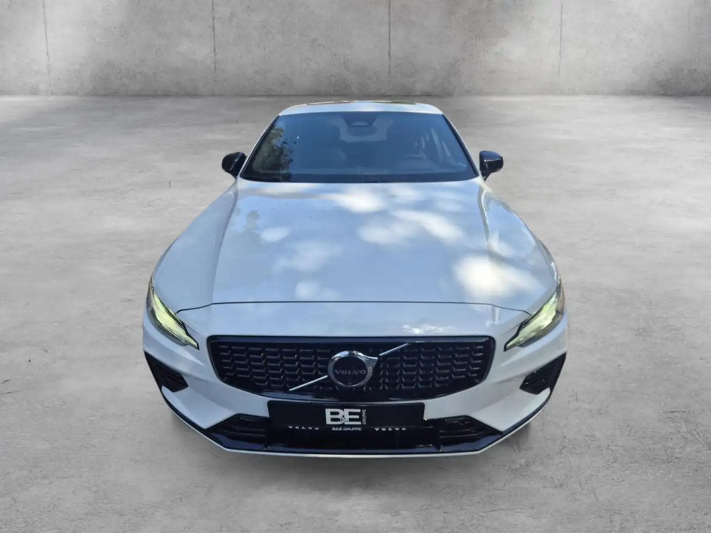 Volvo S60 T8 Ultimate Dark Recharge Plug-In Hybrid AWD Blanc - 2