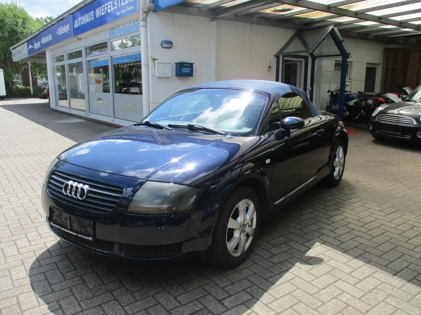 Audi TT 1.8 T Roadster (110kW) Blau - 1