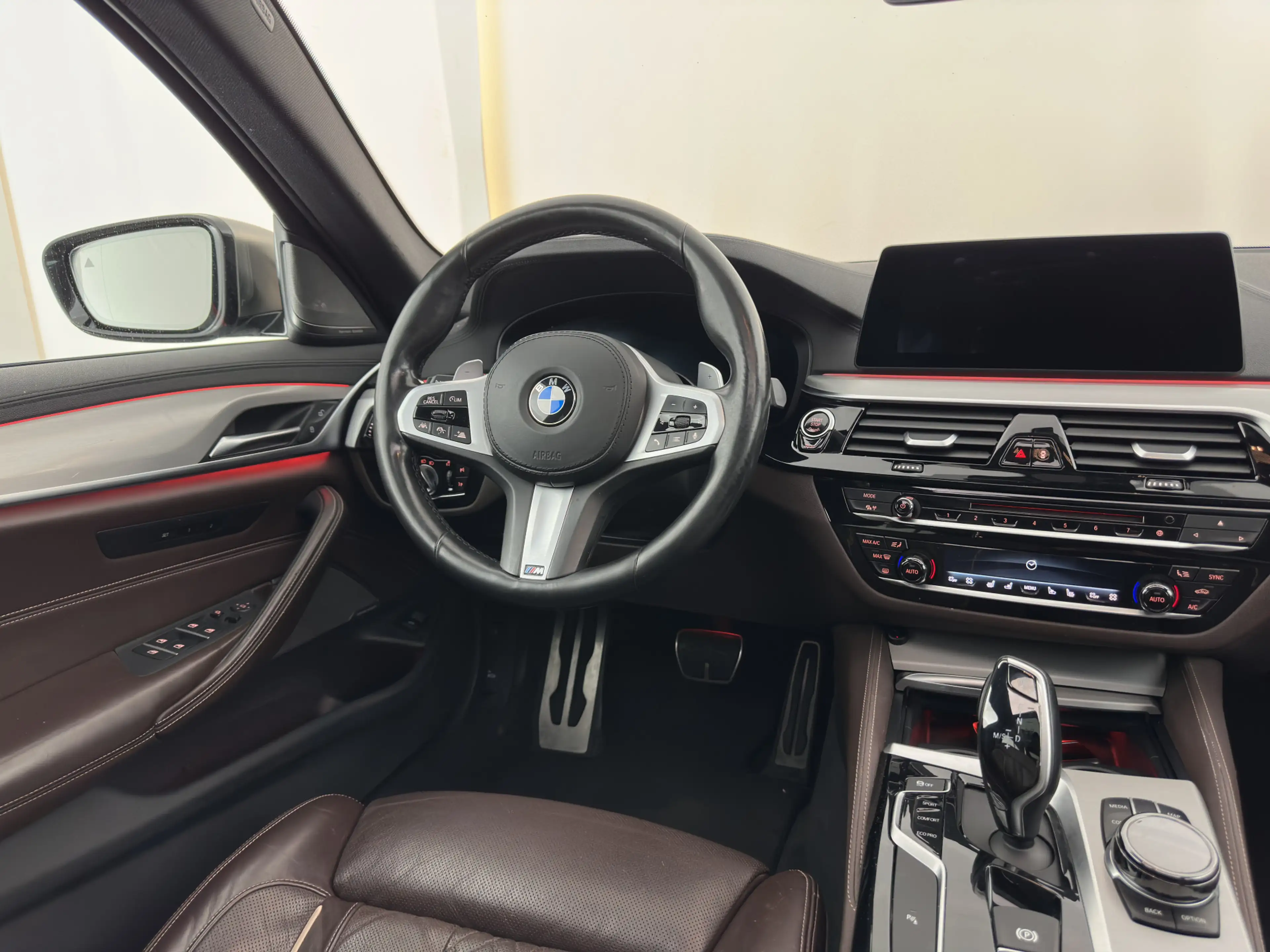 BMW M550 5-serie Touring M550d xDrive High Executive M-Spor — photo 7